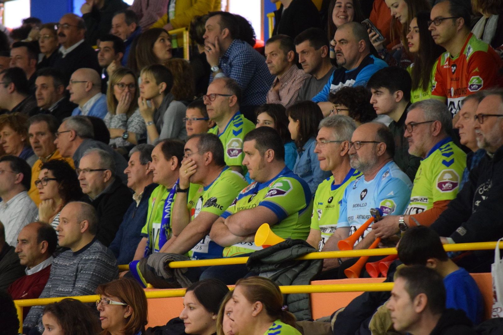 La afición espoleó a los suyos y disfrutó de un gran espectáculo deportivo