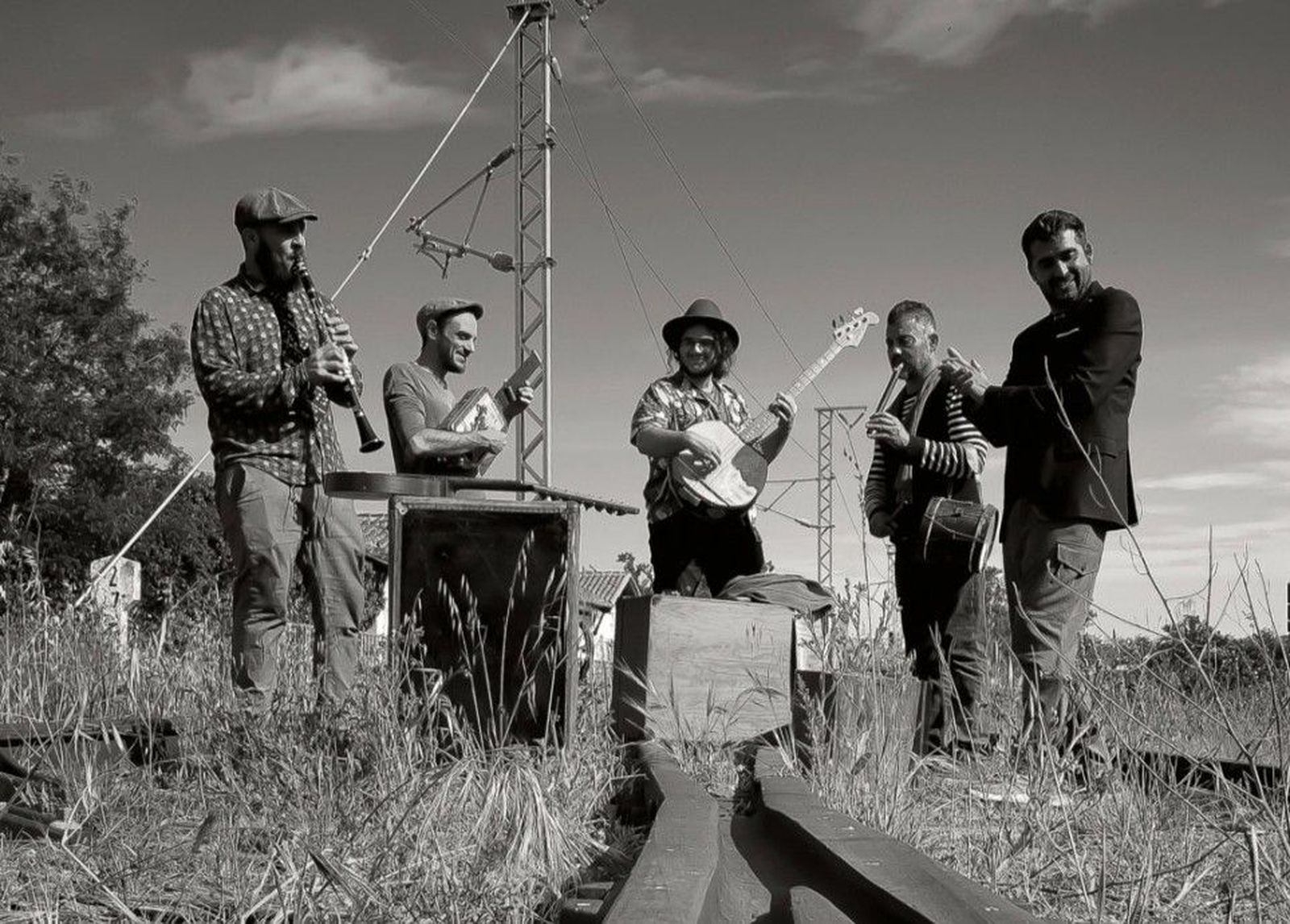 Entavia. Premio MT al Mejor Disco Folk Reino de León 2025.