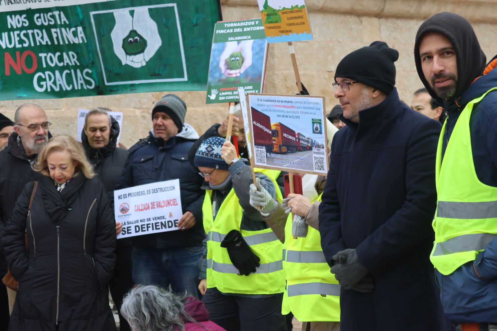 Protesta ciudadana por la planta de biogas en Castellanos de Villiquera
