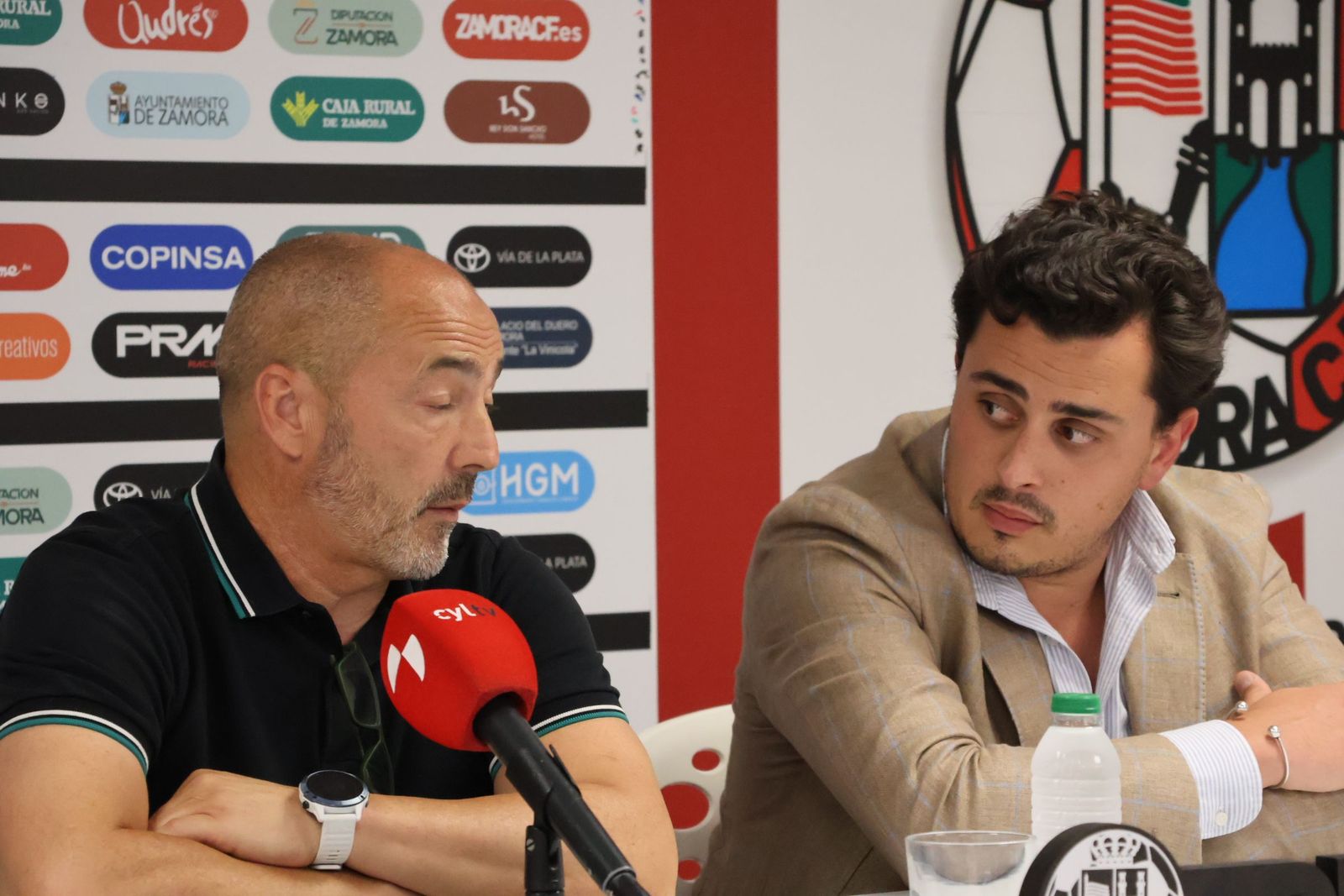 presentacion-de-juan-sabas-como-nuevo-tecnico-del-zcf-23