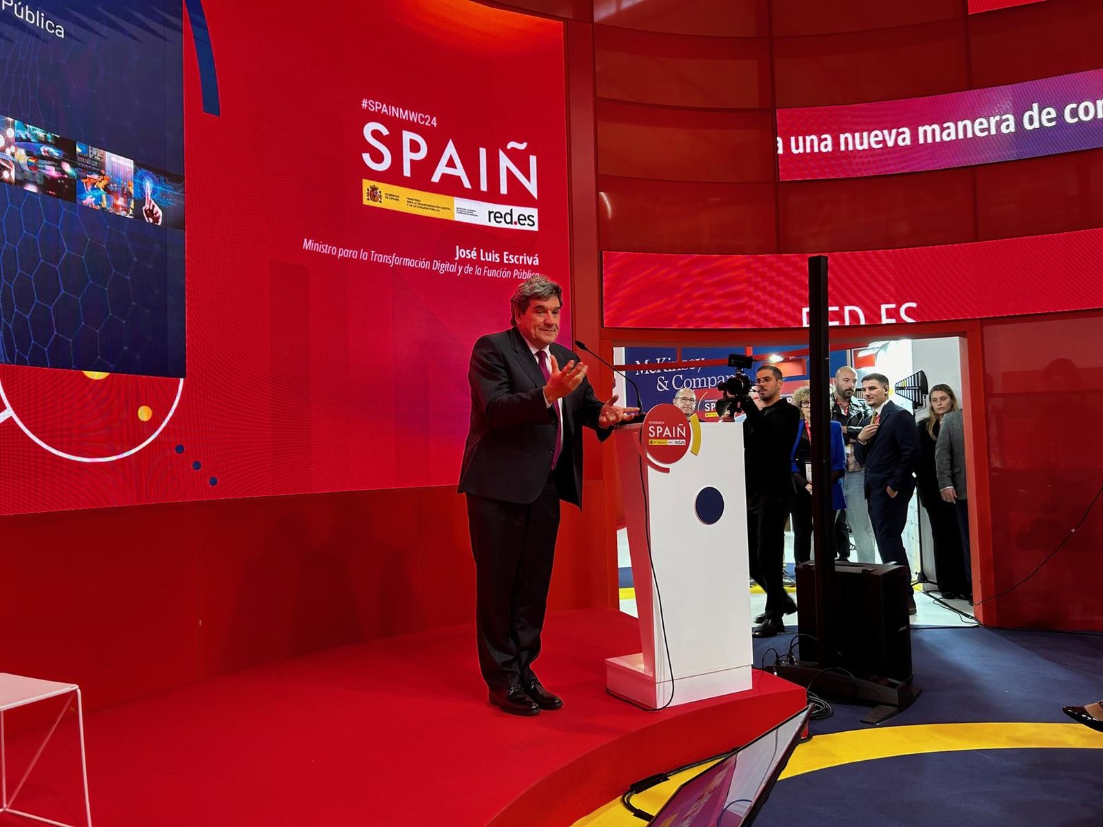 El ministro para la Transformación Digital y de la Función Pública, José Luis Escrivà, en el MWC - EUROPA PRESS