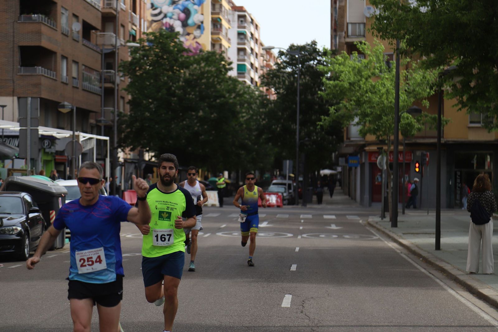 Carrera y marcha por el Día de Castilla y León en Zamora
