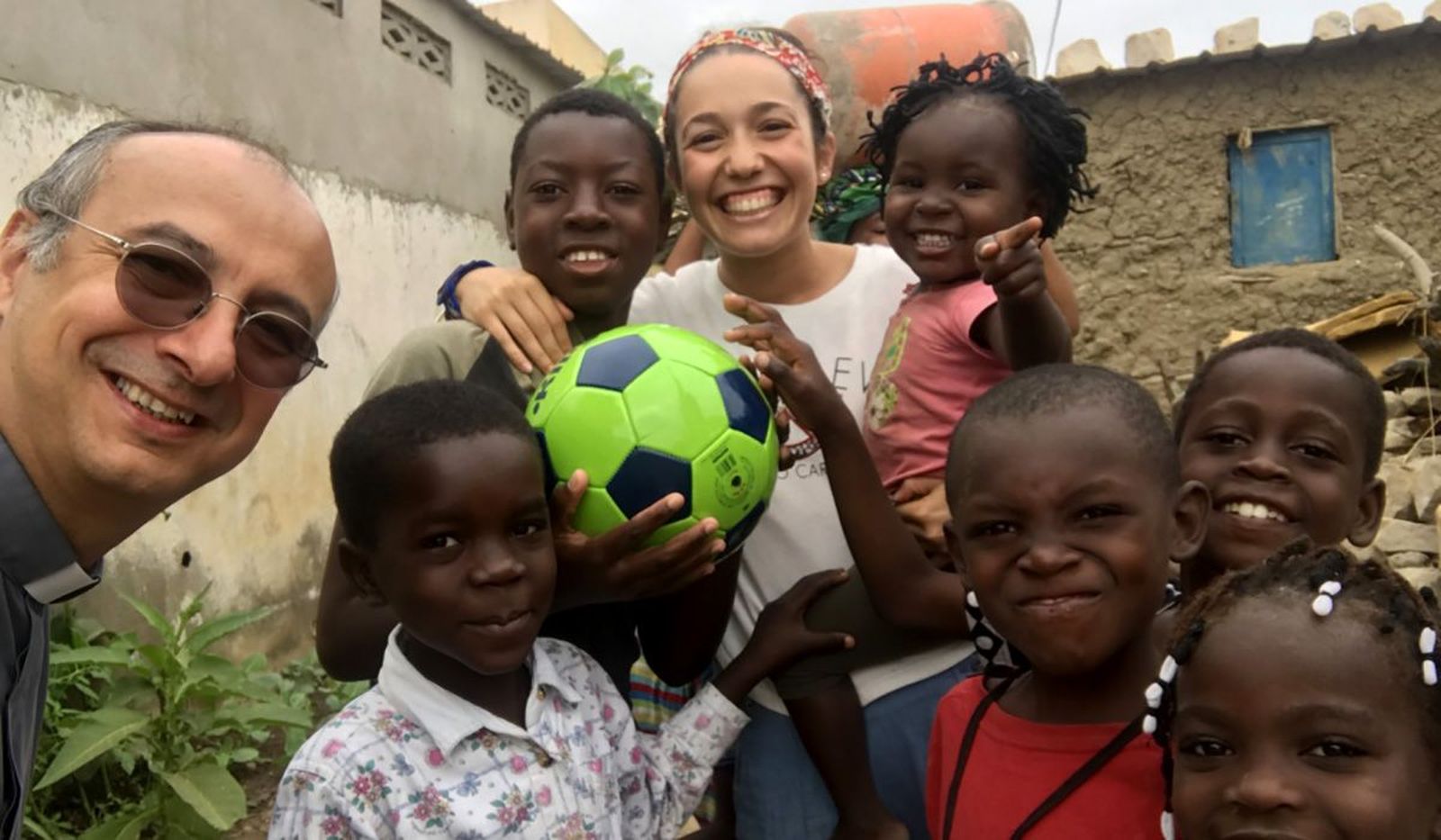 Marta Ferrero en Angola