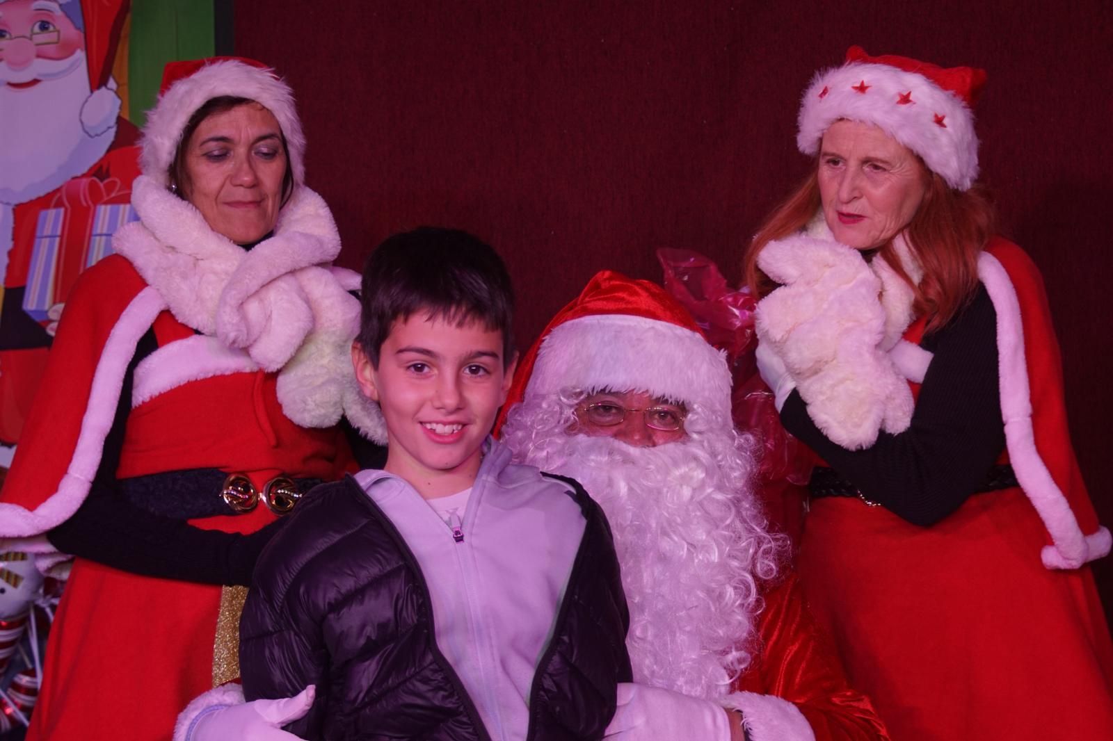 El Encinar recibe la visita de Papa Noel