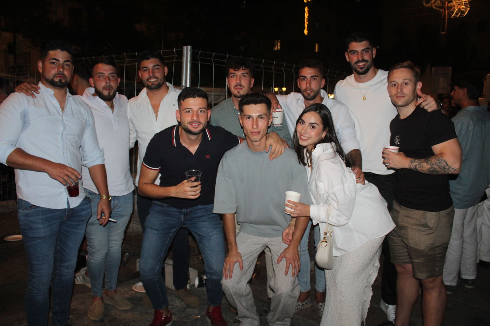 Los salmantinos vuelven a salir de casetas para celebrar las fiestas: ¡búscate entre las imágenes de este miércoles por la noche!