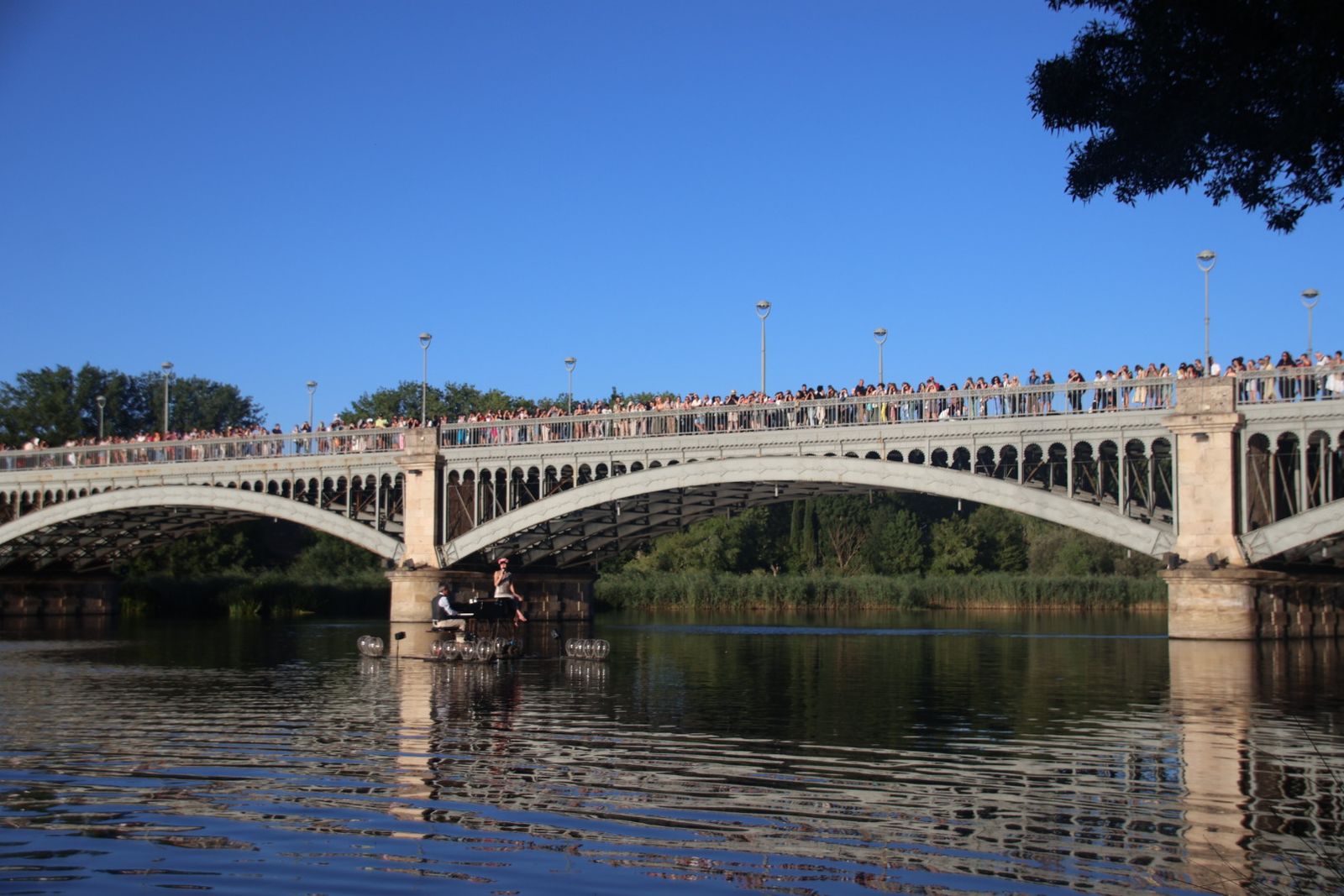 Concierto de piano sobre el río Tormes
