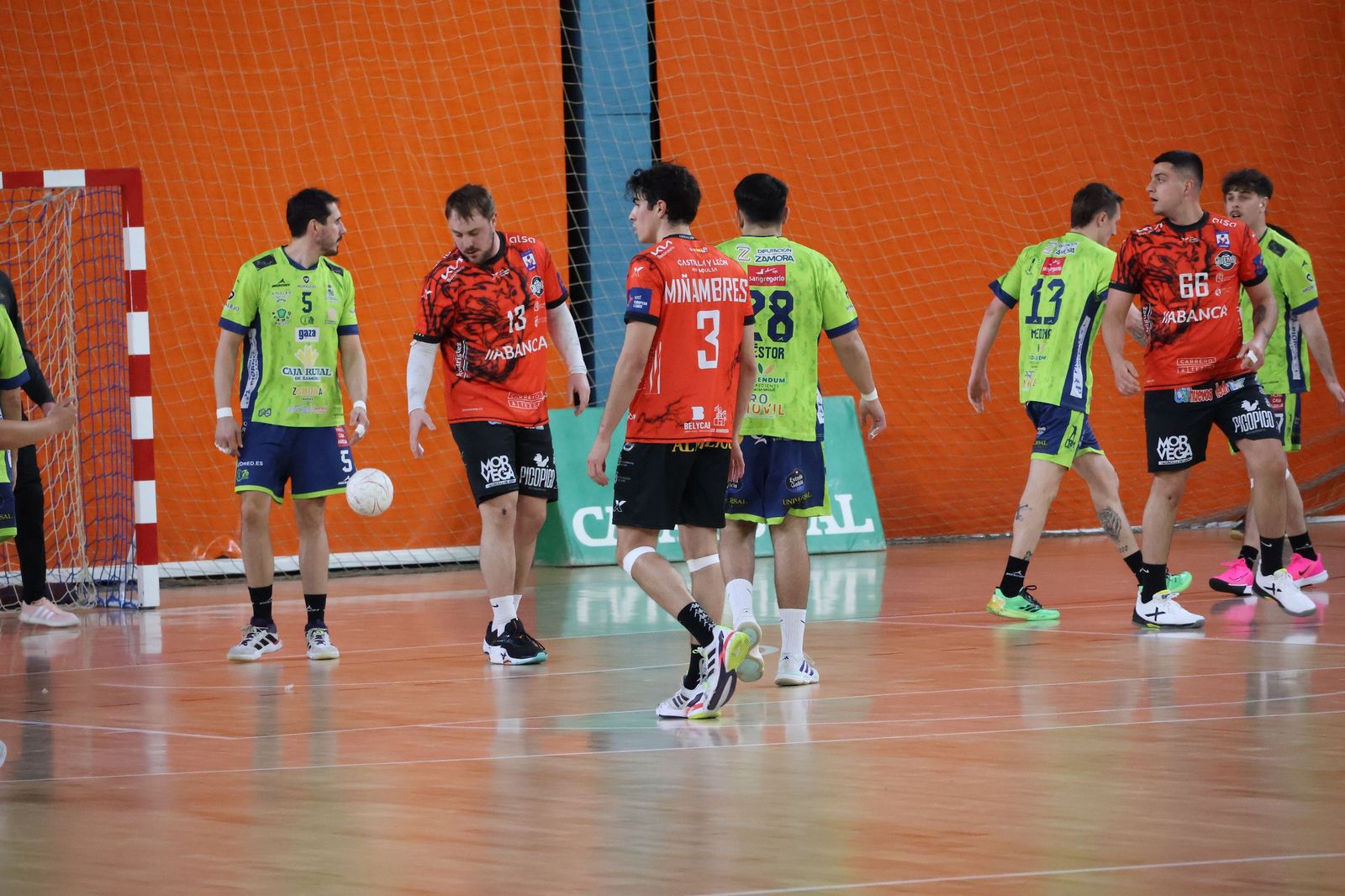 Balonmano Zamora- Ademar León