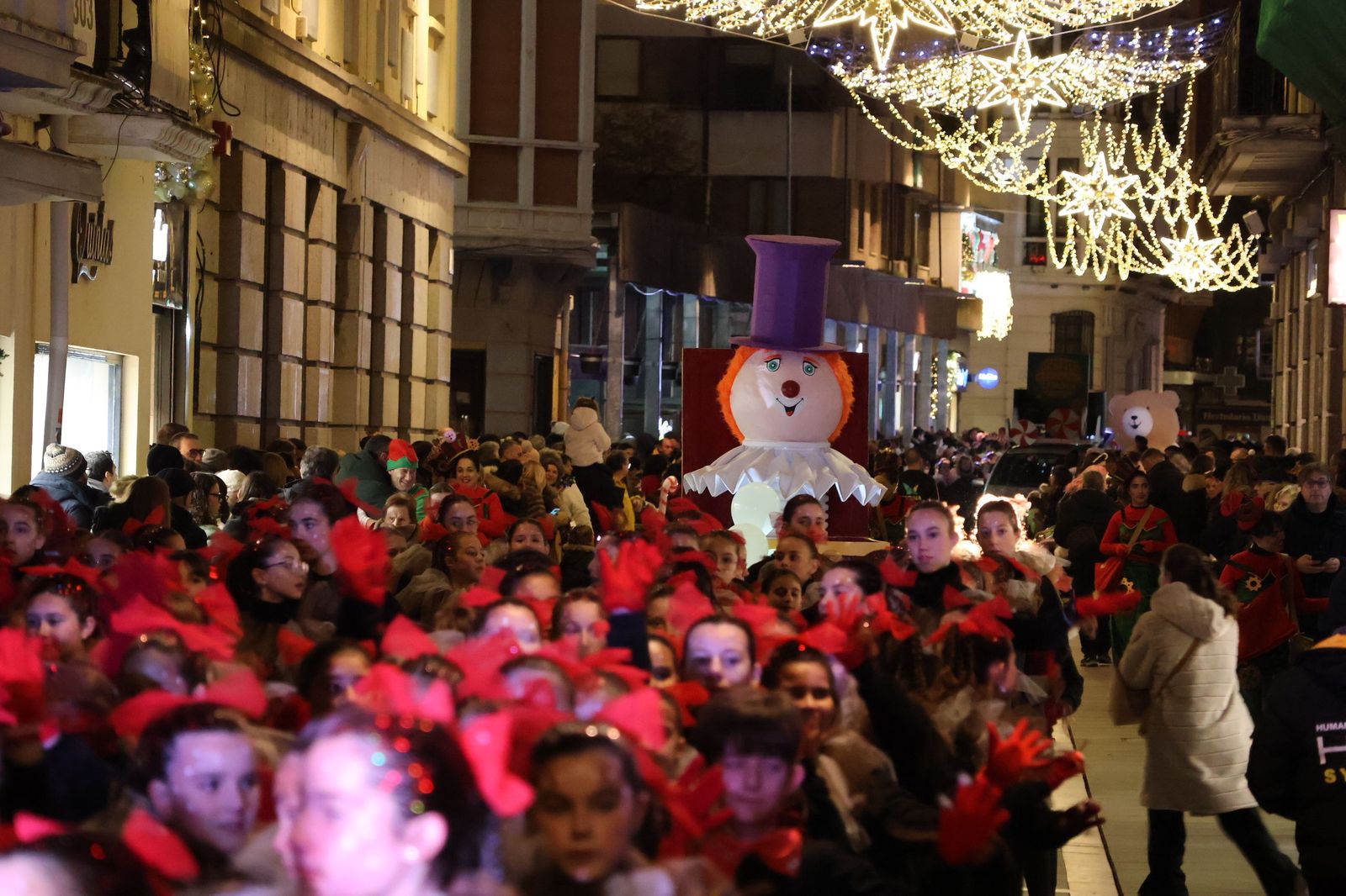 GALERÍA | El animado pasacalles de Escena por el centro de Zamora, en imágenes