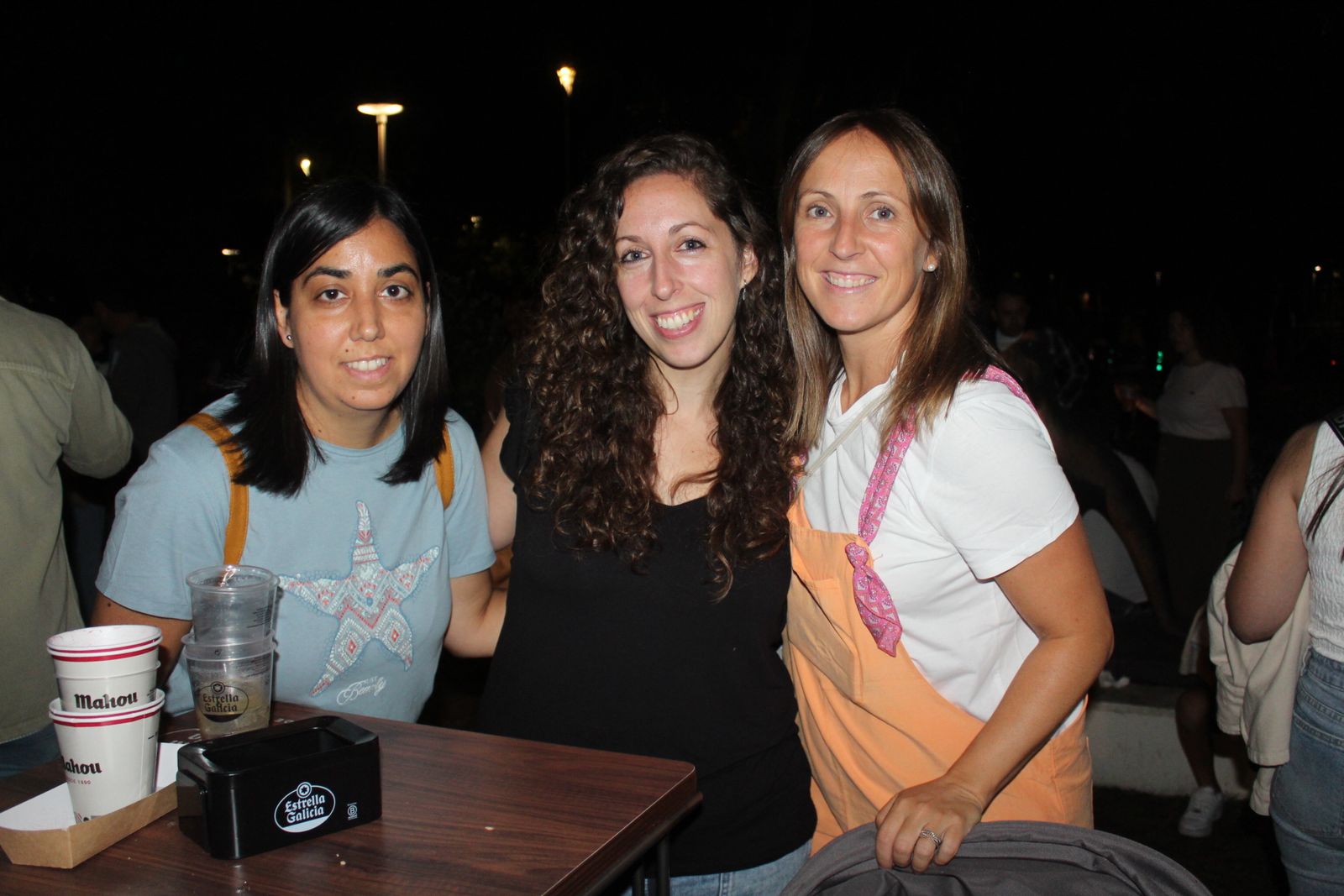Ambiente en la Feria de Día en la tarde de este viernes