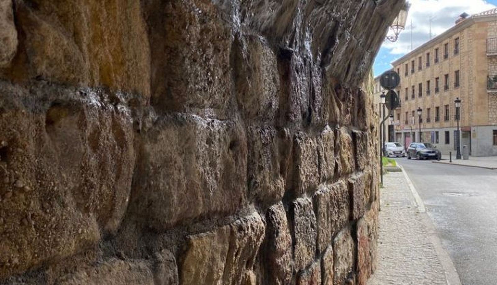 Fuga de agua en el puente del Soto | Foto: PSOE
