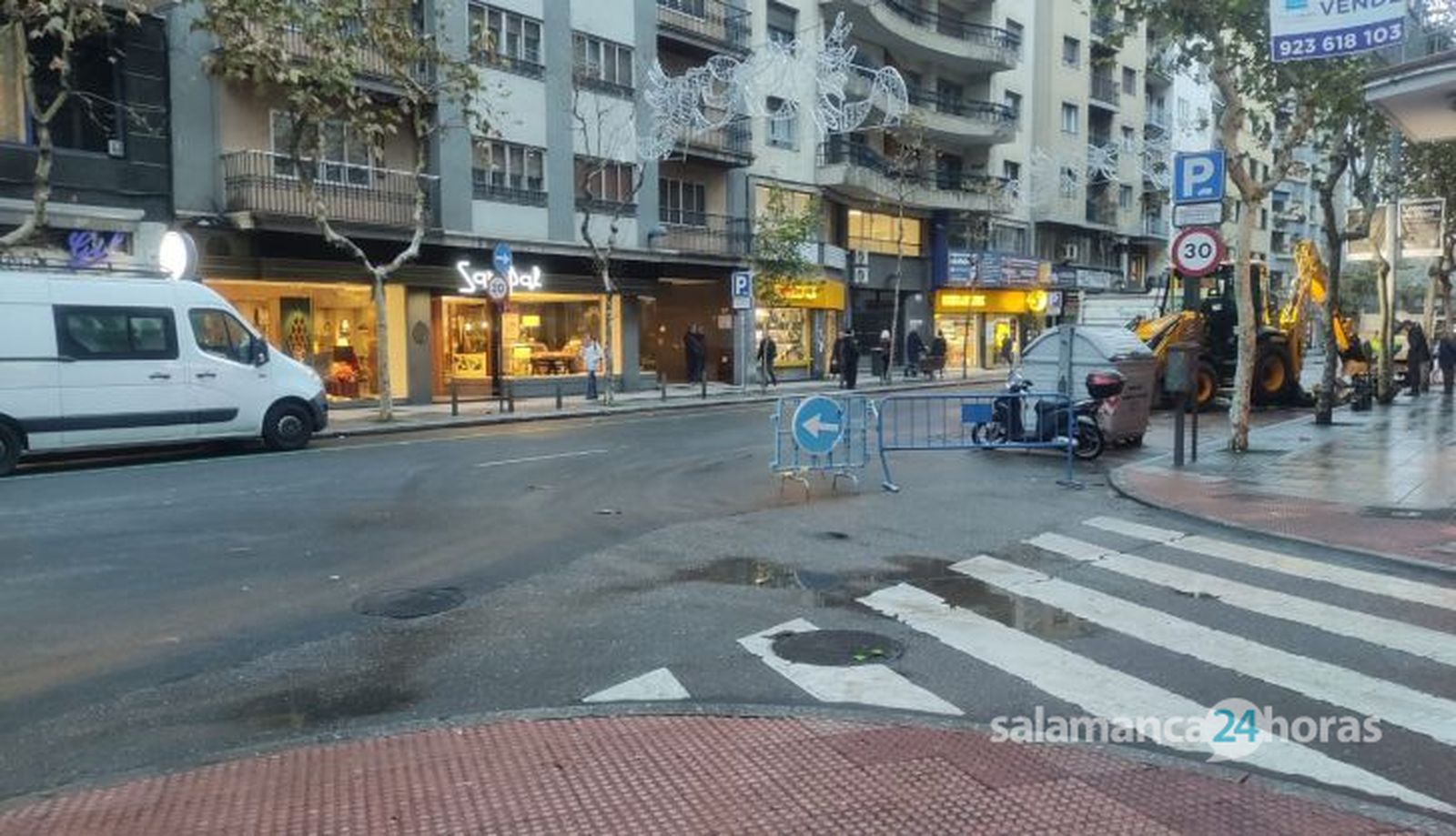 Corte de tráfico en el paseo de Torres Villarroel (3)