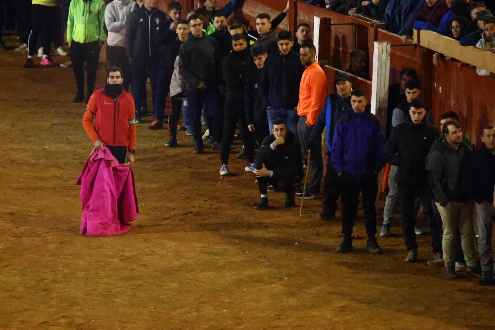 Capa y desencierro de tarde de lunes en el Carnaval del Toro 2026