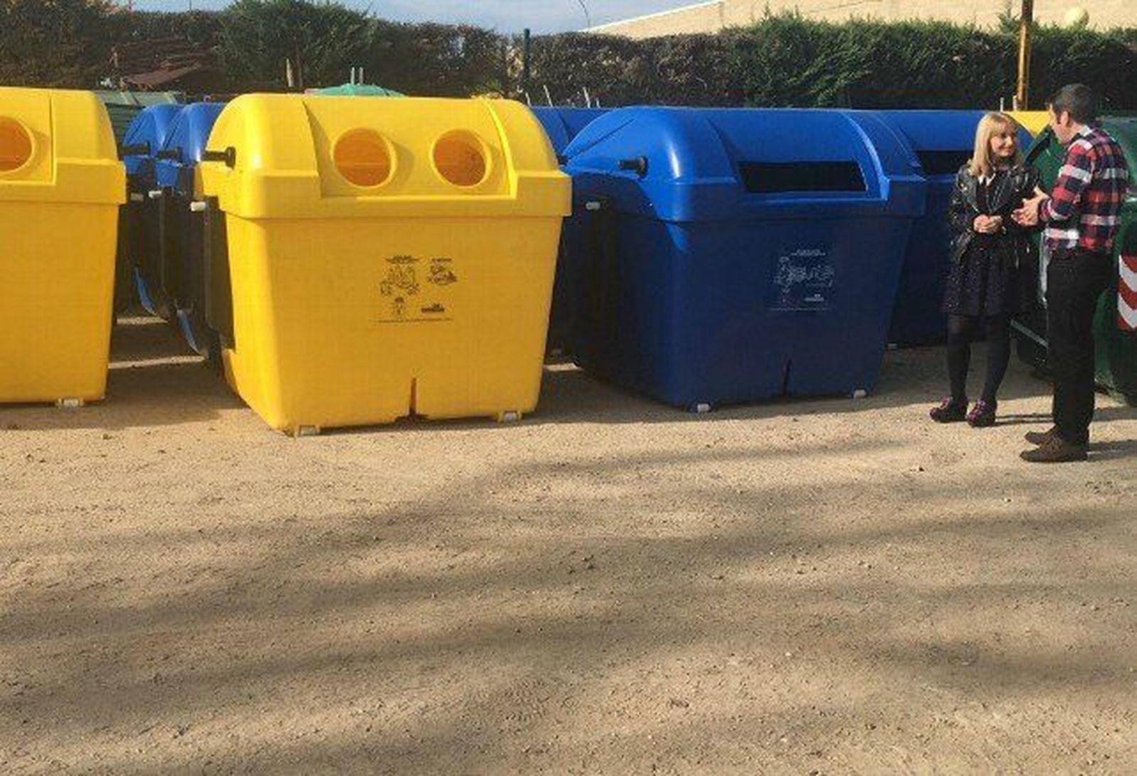 Los vecinos de San Andrés reciclan 2.800 kilos, superando el reto de Ecovidrio