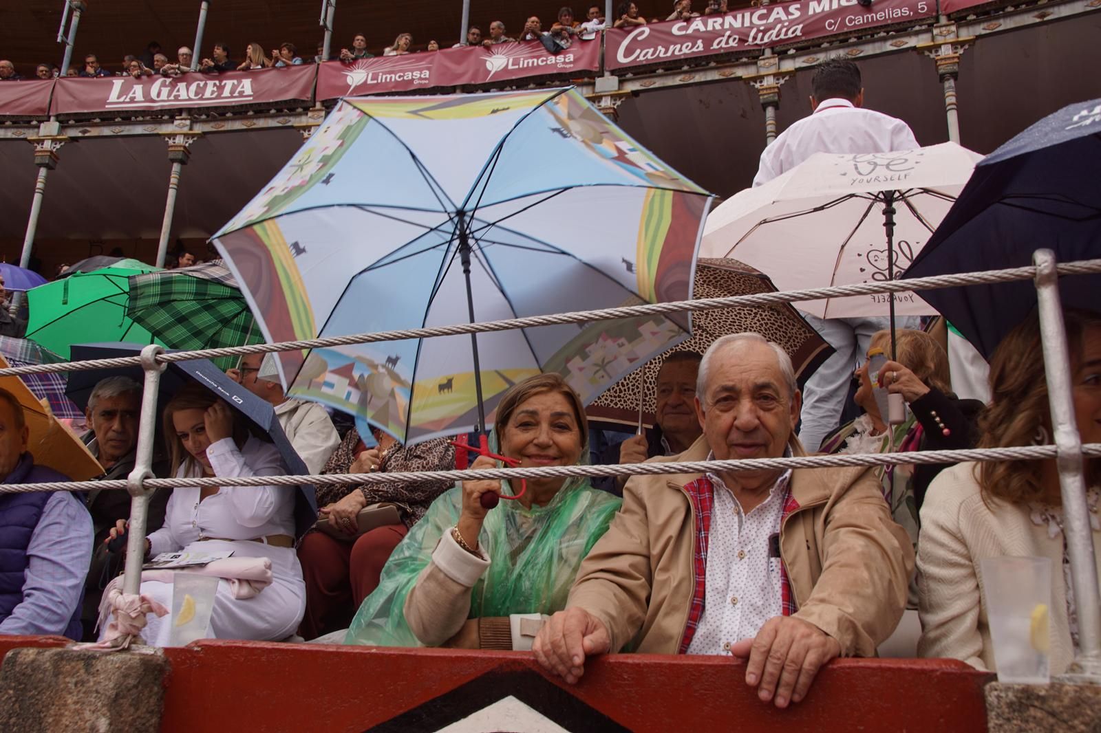 resumen-fotografico-del-ambiente-en-los-tendidos-de-la-glorieta-durante-la-corrida-de-garcigrande-20-de-septiembre-de-2024-foto-juanes-45