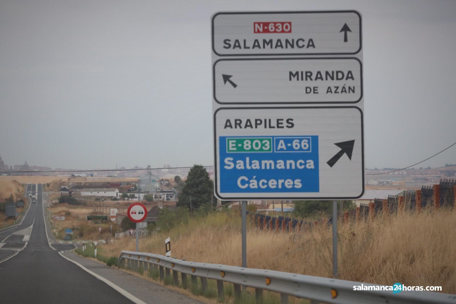 Miranda de Azán incendio coche 3