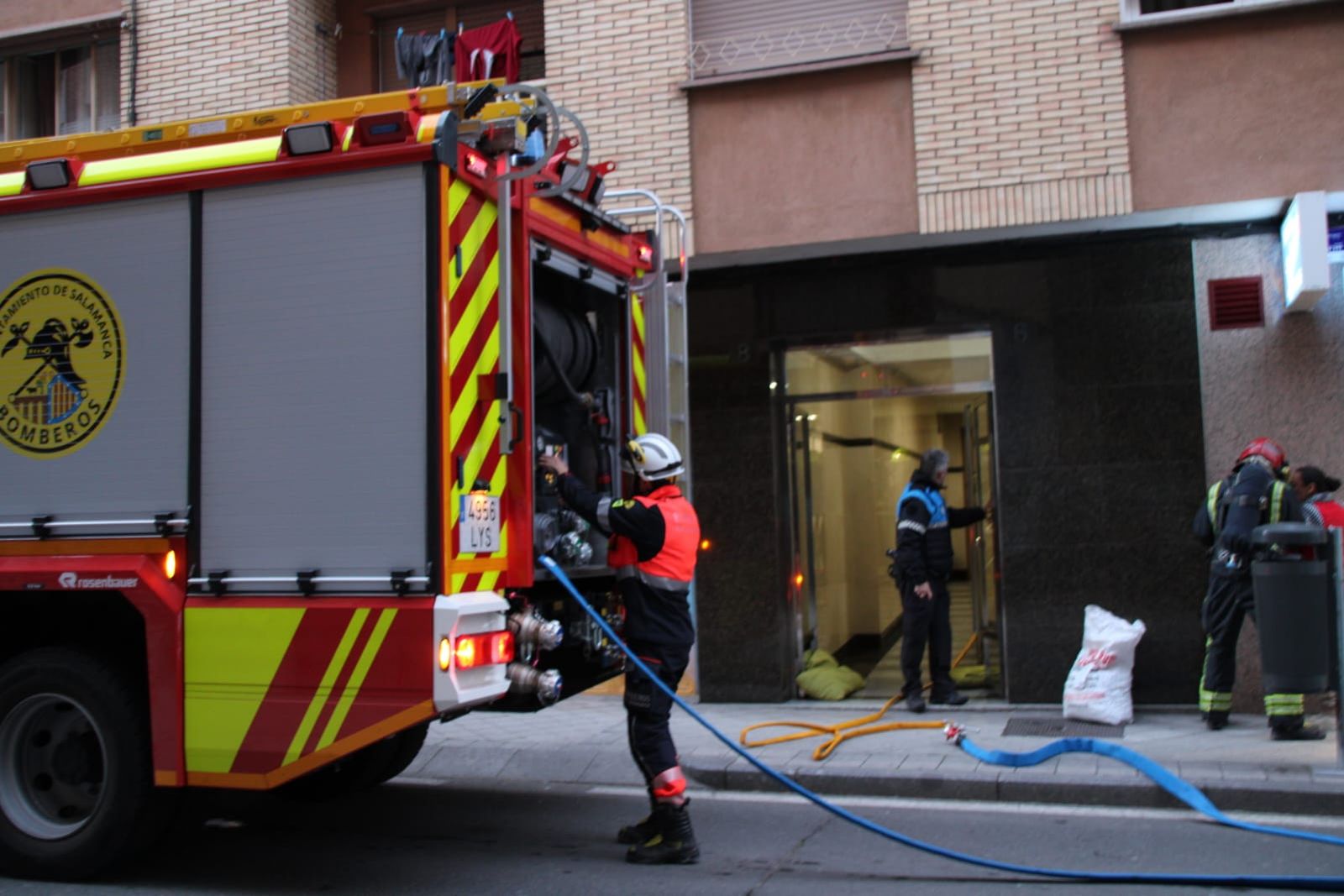 incendio-en-una-vivienda-en-la-calle-leon-felipe-22