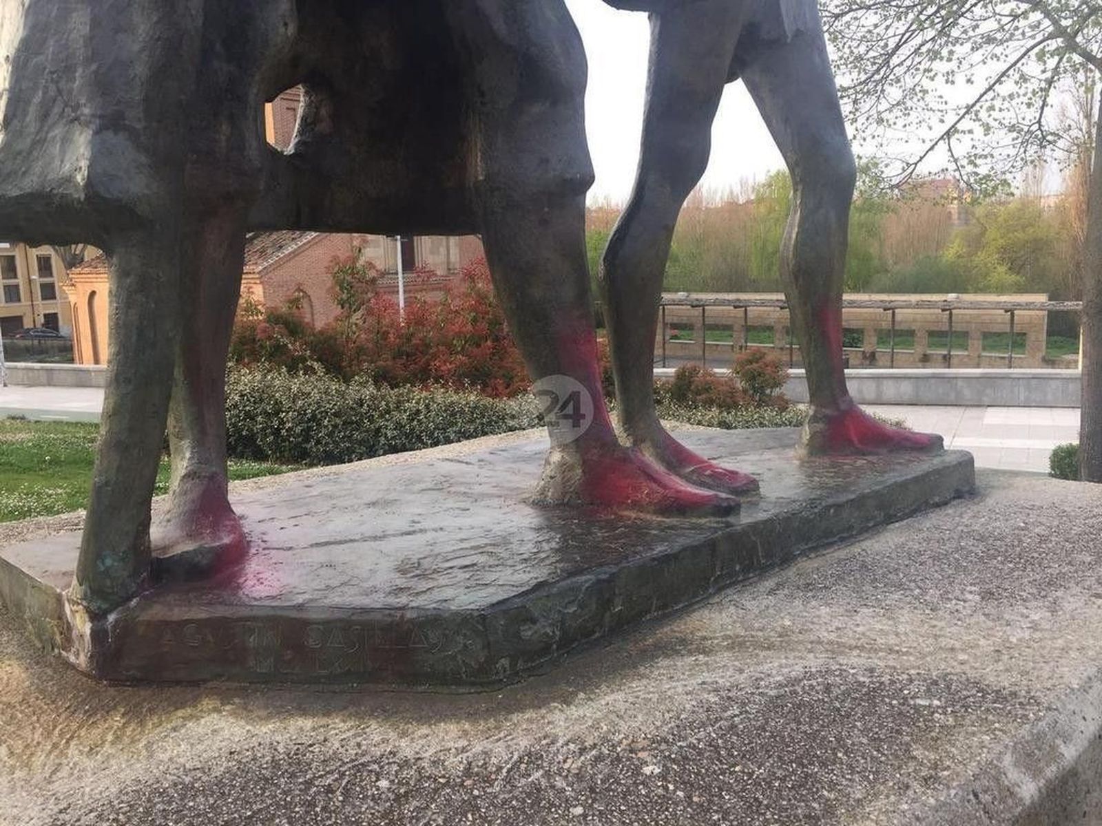 1388640