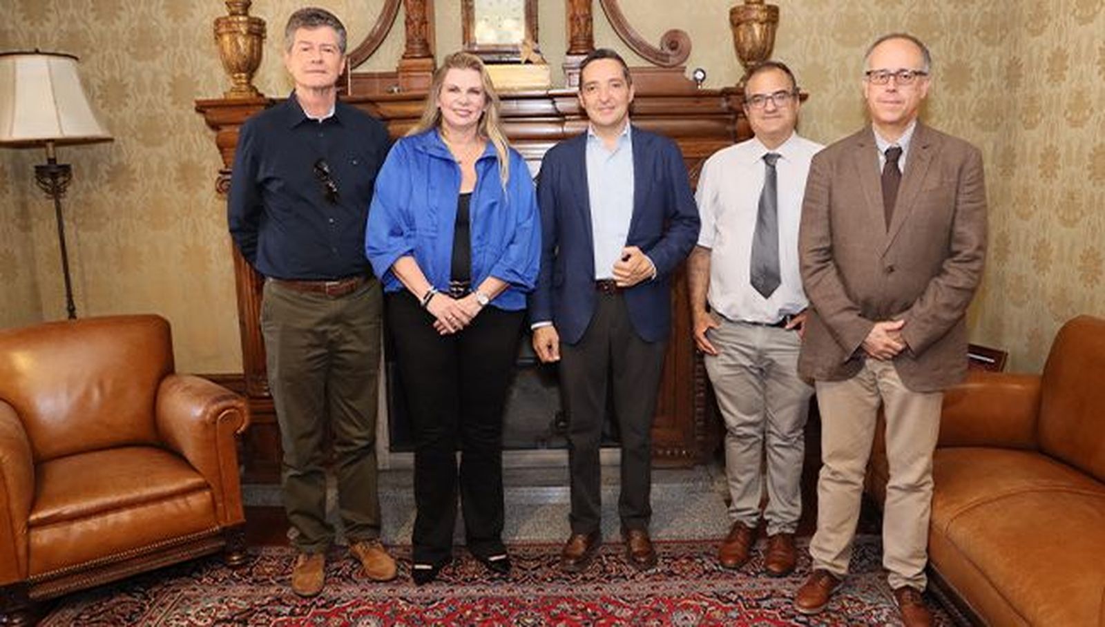 La rectora de la Universidad de Candido Mendes de Brasil visita el Rectorado de la USAL