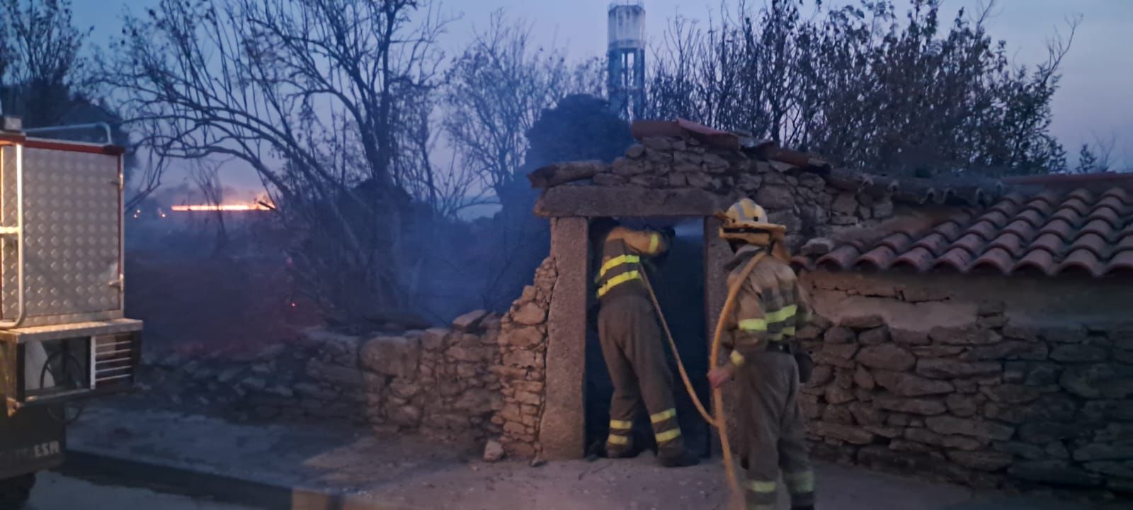 El incendio de Cipérez arrasa Cerezal de Puertas (1).jpeg