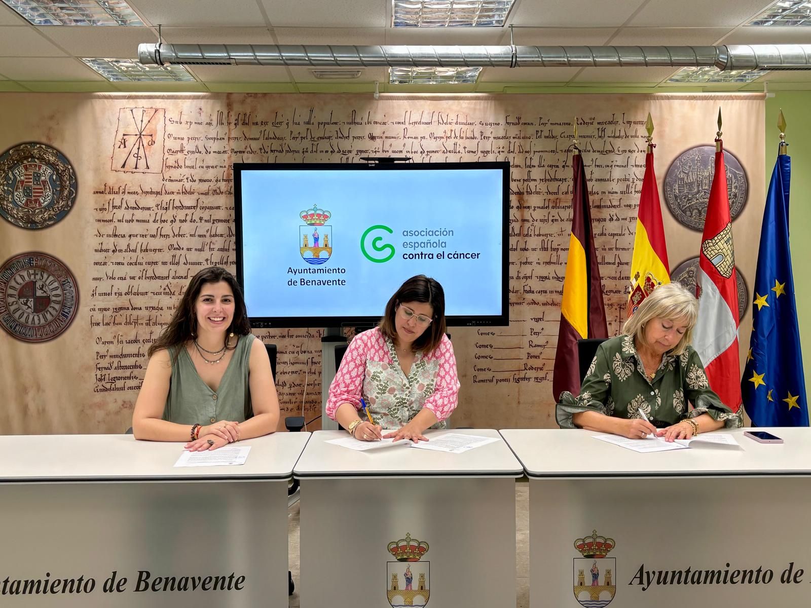 Firma convenio Ayto. Benavente ACCE