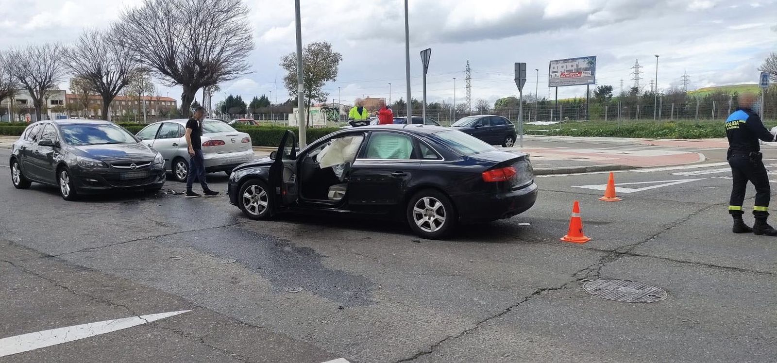 Accidente cruce de Jesús Arambarri con calle Portugaleses