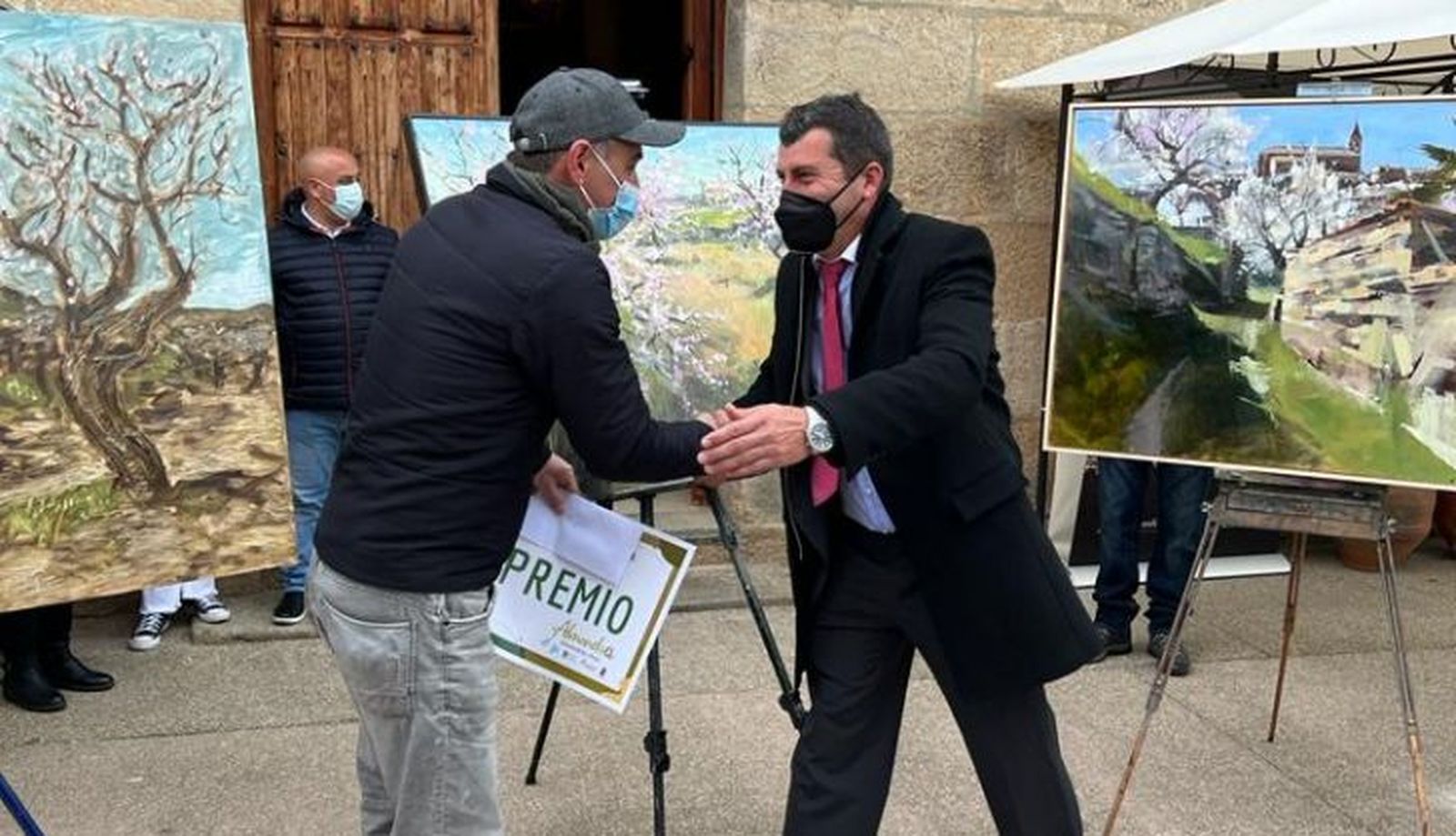 Segundo certamen de pintura al aire libre "Almendros vivos", celebrado en La Fregeneda | Salamanca 24 Horas