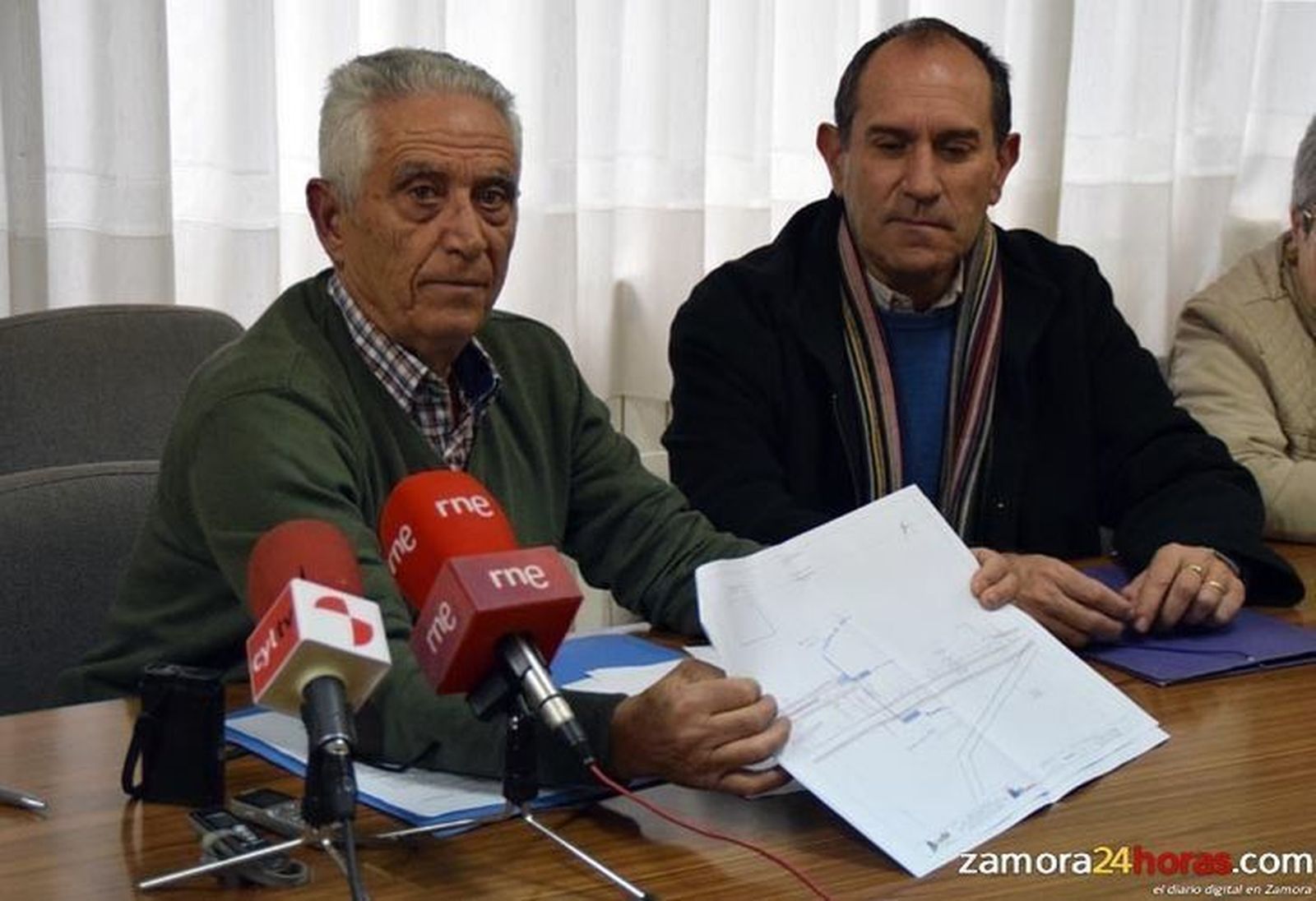 IU denuncia que el PP haya aceptado una reclamación de la FAVE para bajar la subvención a la AVZ