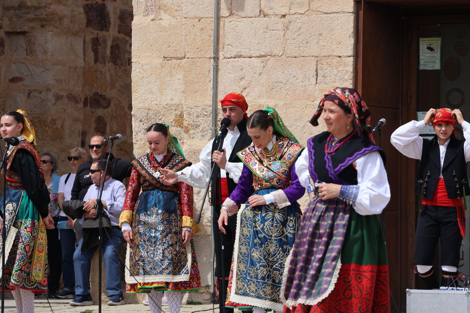el-bolero-de-algodre-en-la-plaza-de-la-catedral-20