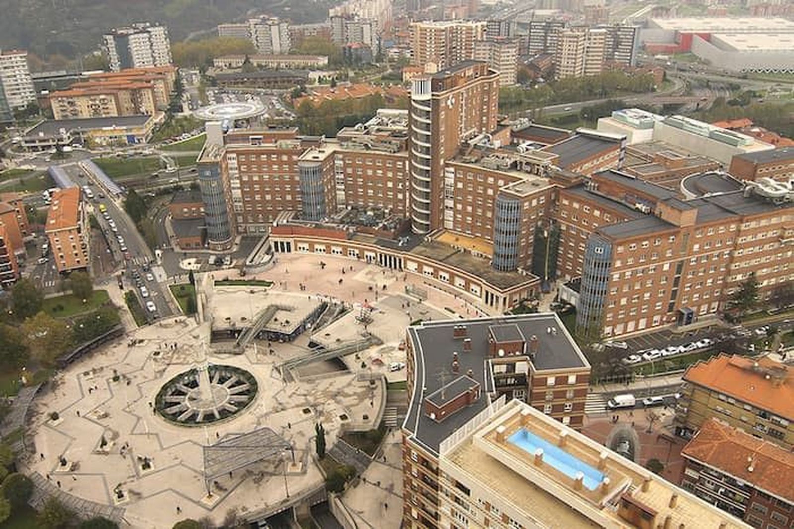 Ab84 portada hospital referencia osi ezkerraldea enkarterri cruces