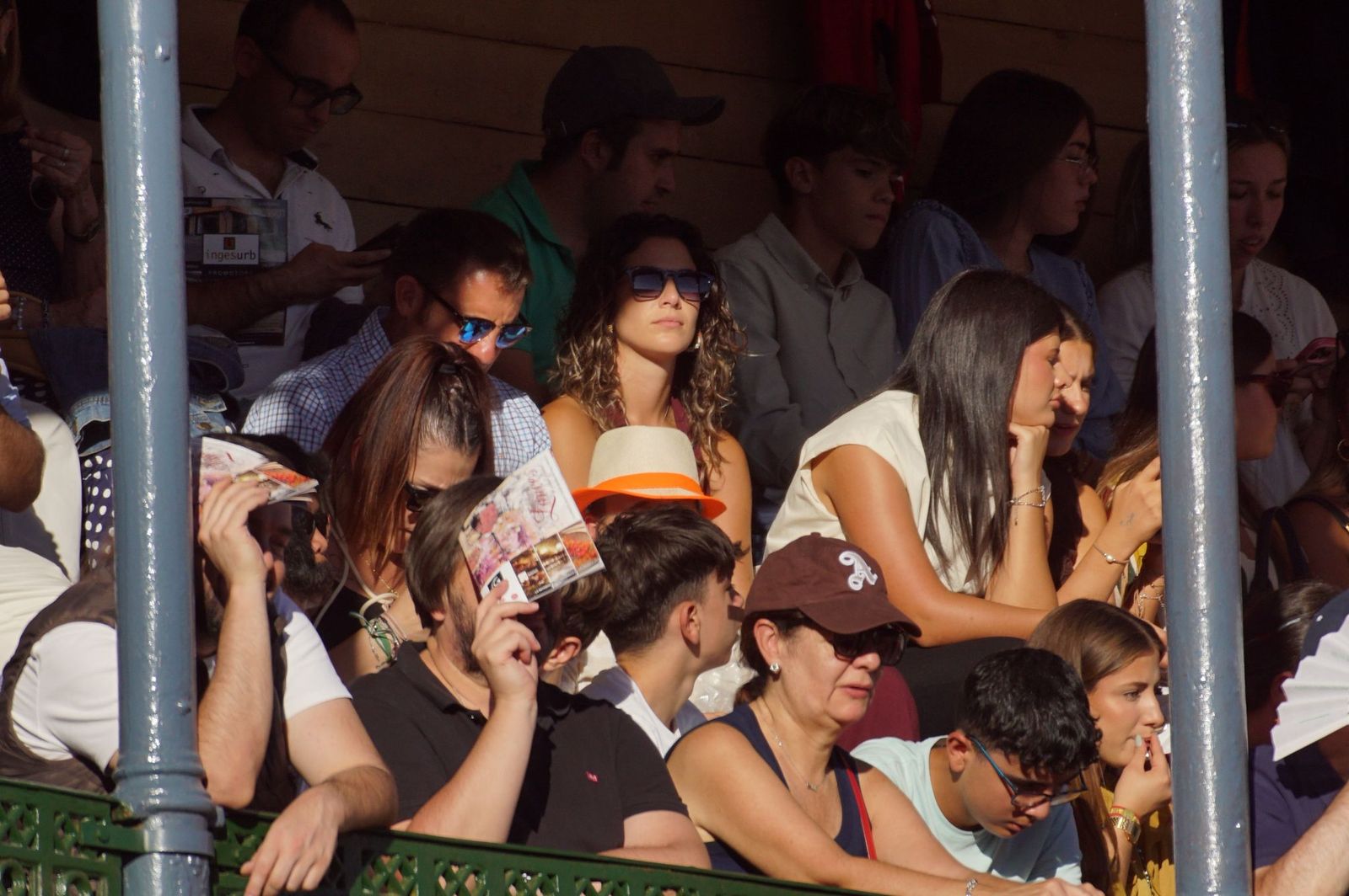 Así se ha vivido la primera corrida de la feria 2025 en La Glorieta: imágenes del ambiente en los tendidos y en el patio de cuadrillas
