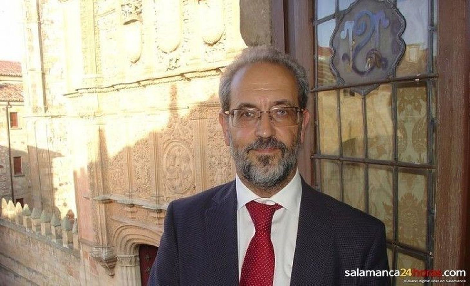 Ruipérez, nuevo presidente de la comisión de las universidades españolas Ruipérez, nuevo presidente de la comisión de las universidades españolas