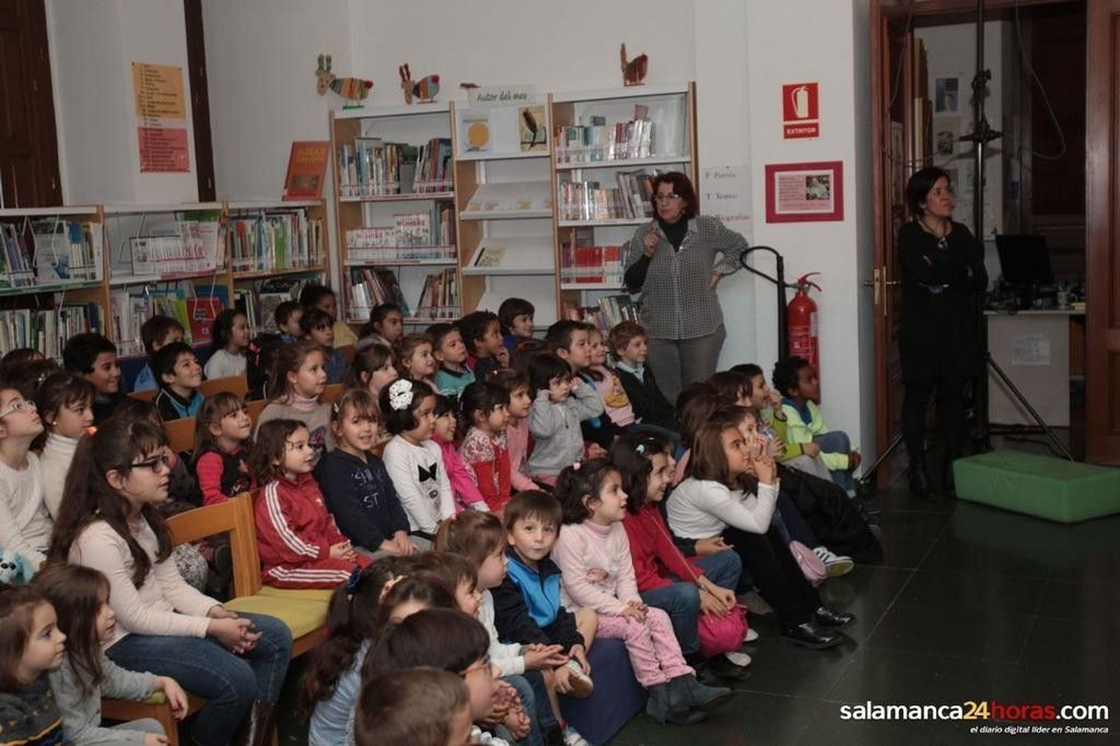 Biblioteca Gabriel y Galán. Títeres.