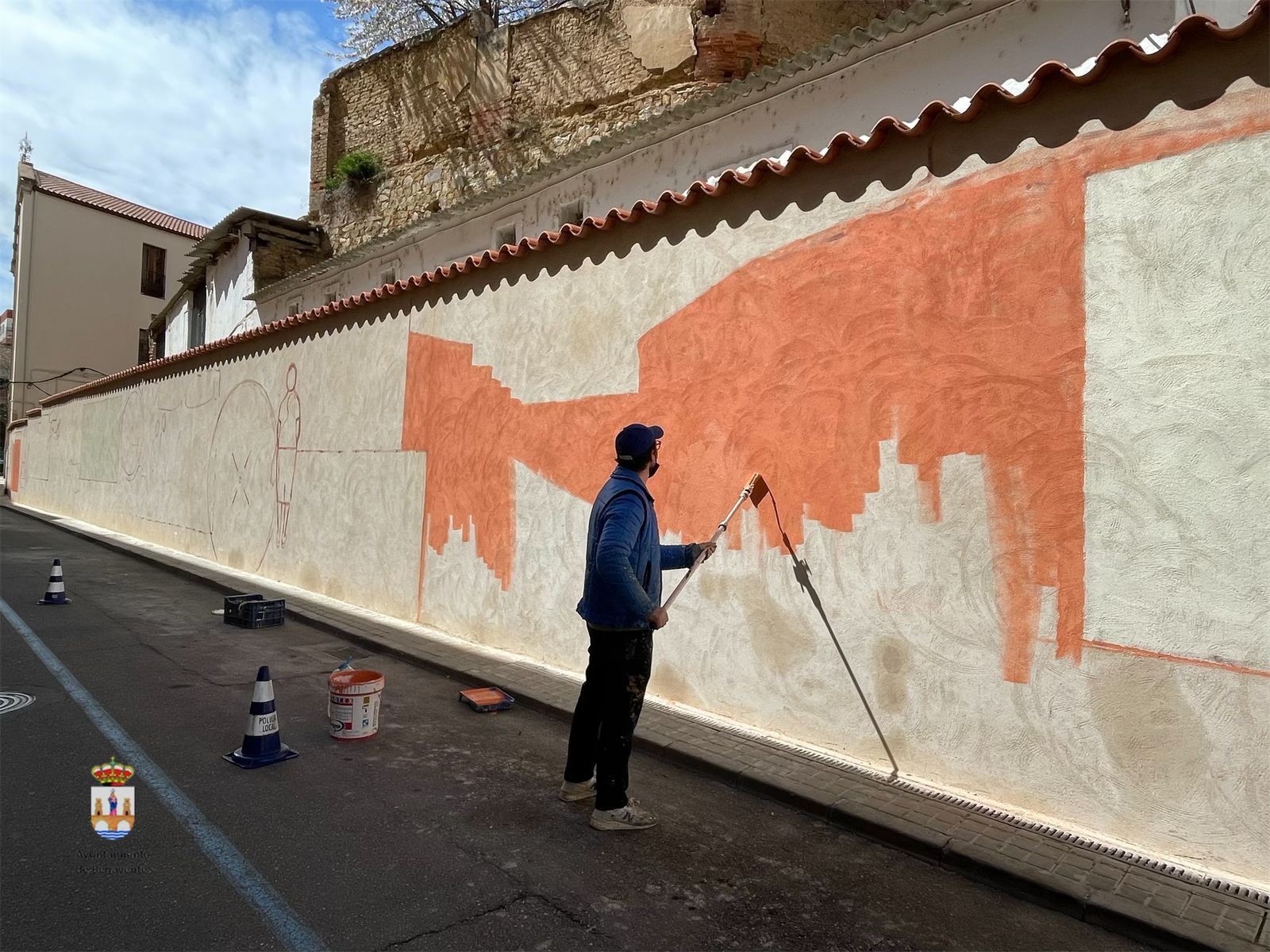 Imagen del mural en proceso Foto Ayuntamiento de Benavente