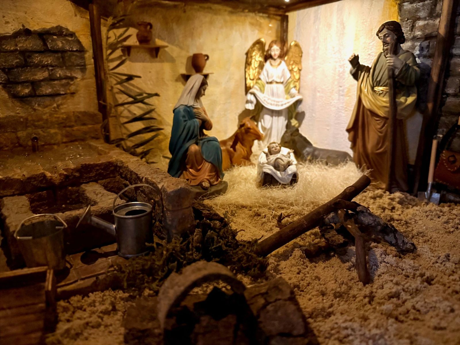 R.S.M. - Belén situado en una vivienda de Cuatro Calzadas (1).jpg