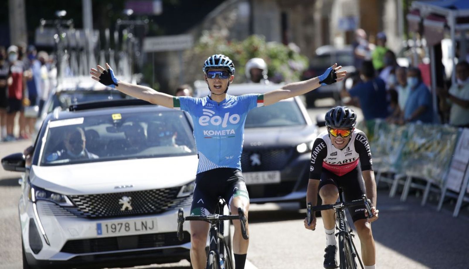 Landaluce, del Eolo, triunfando en la etapa reina de 2021