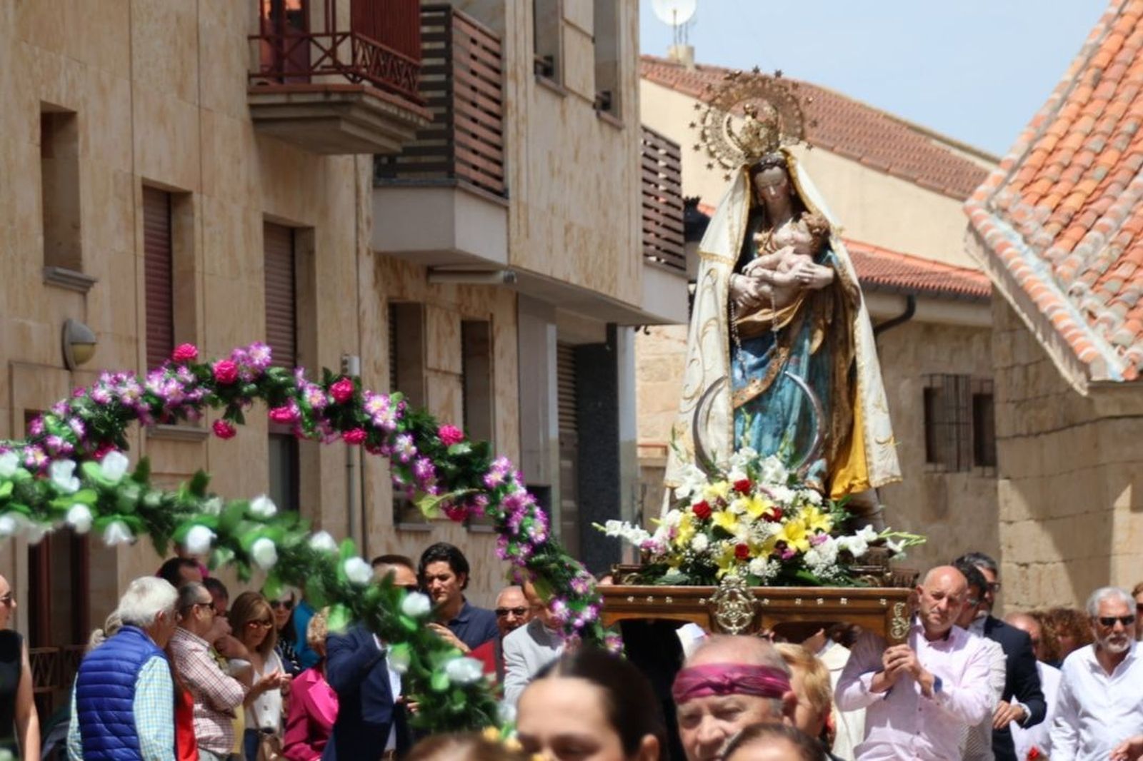 Santa Misa y la procesión de Nuestra Señora de los Remedios