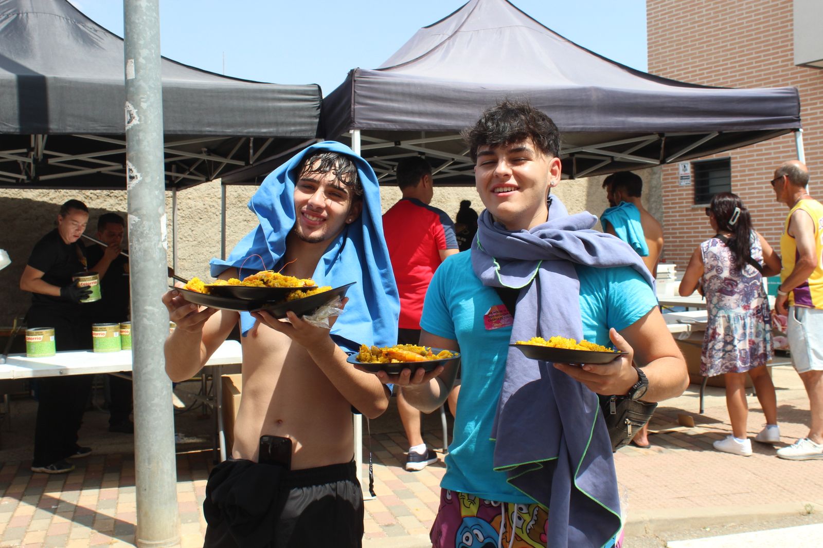 Banquete de paella en Doñinos para despedir sus fiestas por Santo Domingo de Guzmán