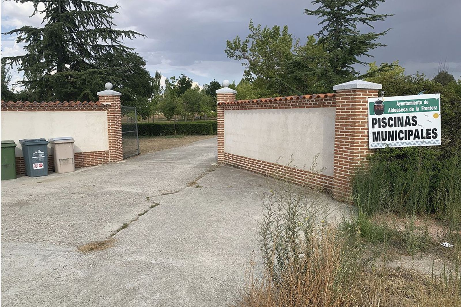 Recinto de las piscinas municipales de Aldeaseca de la Frontera. Recinto de las piscinas municipales de Aldeaseca de la Frontera.