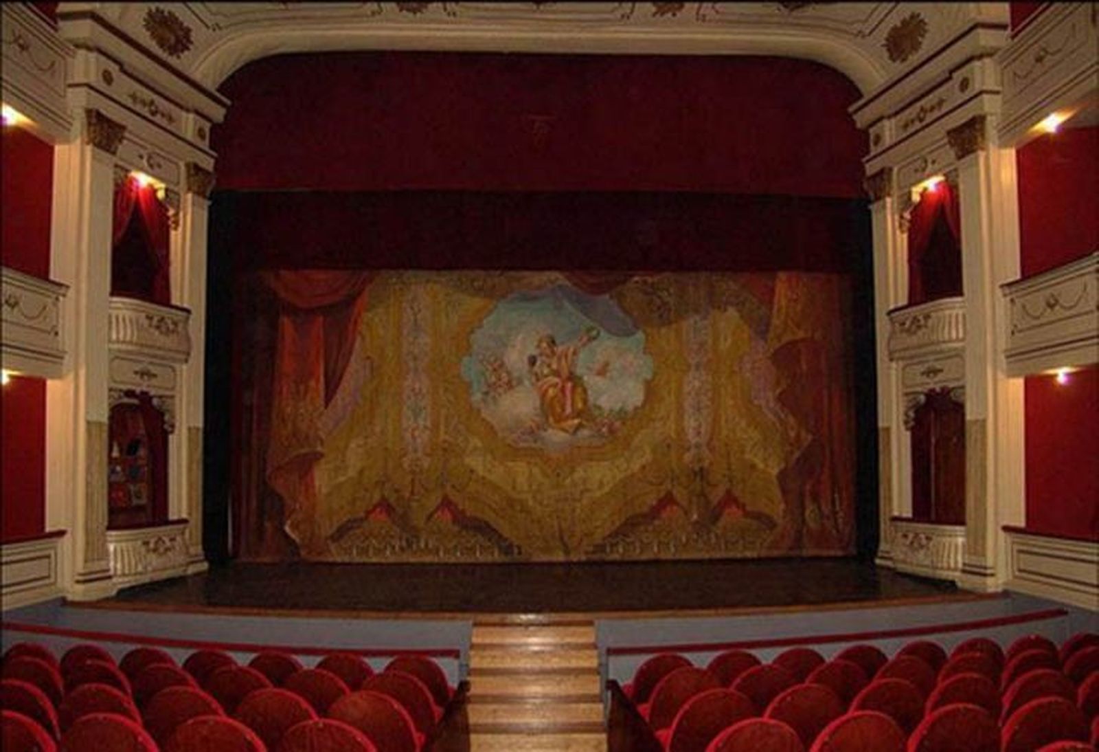 Todavía no se ha oficiado ninguna boda civil en el Teatro Principal de Zamora