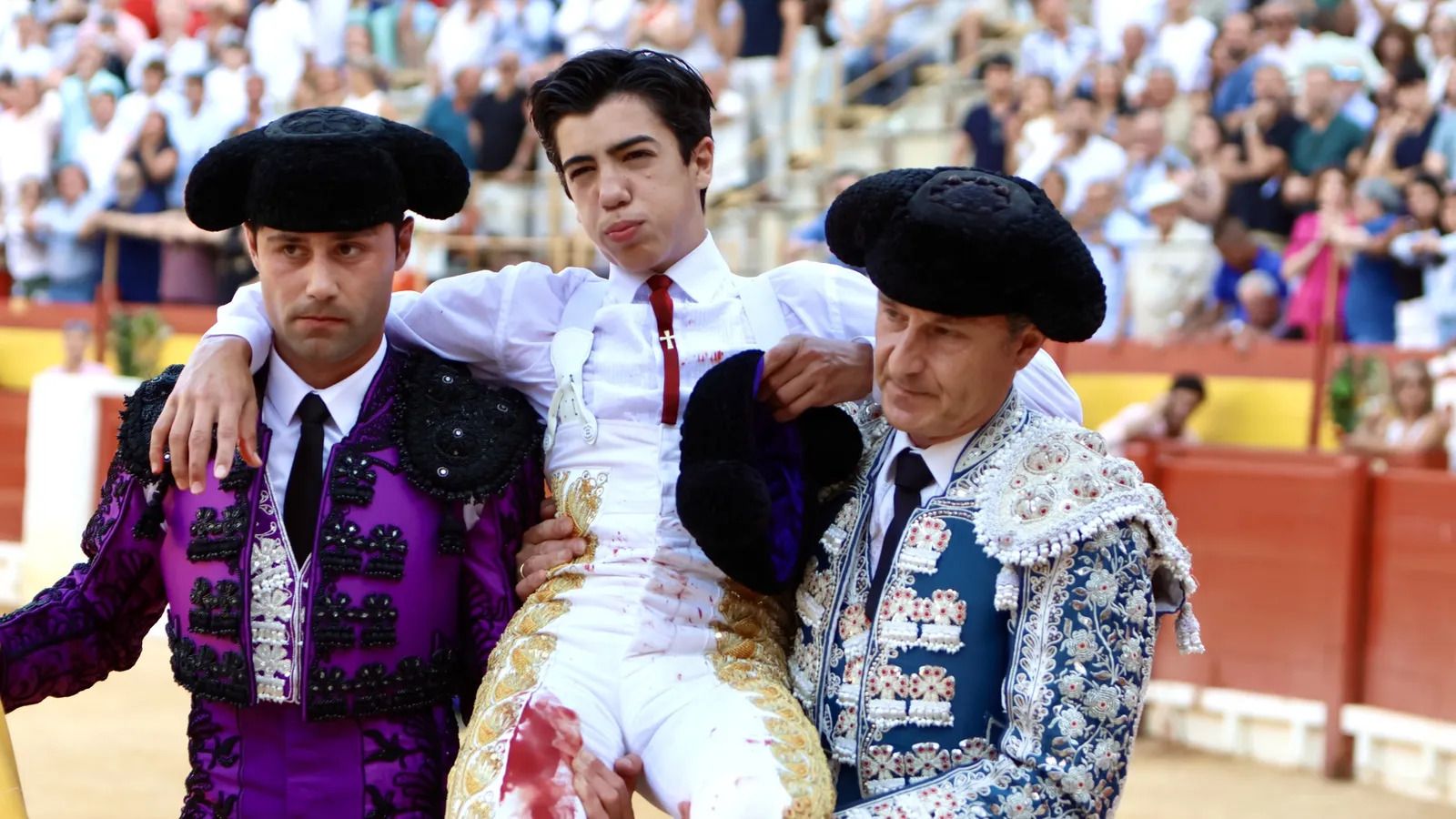 Marco Pérez tras su cogida