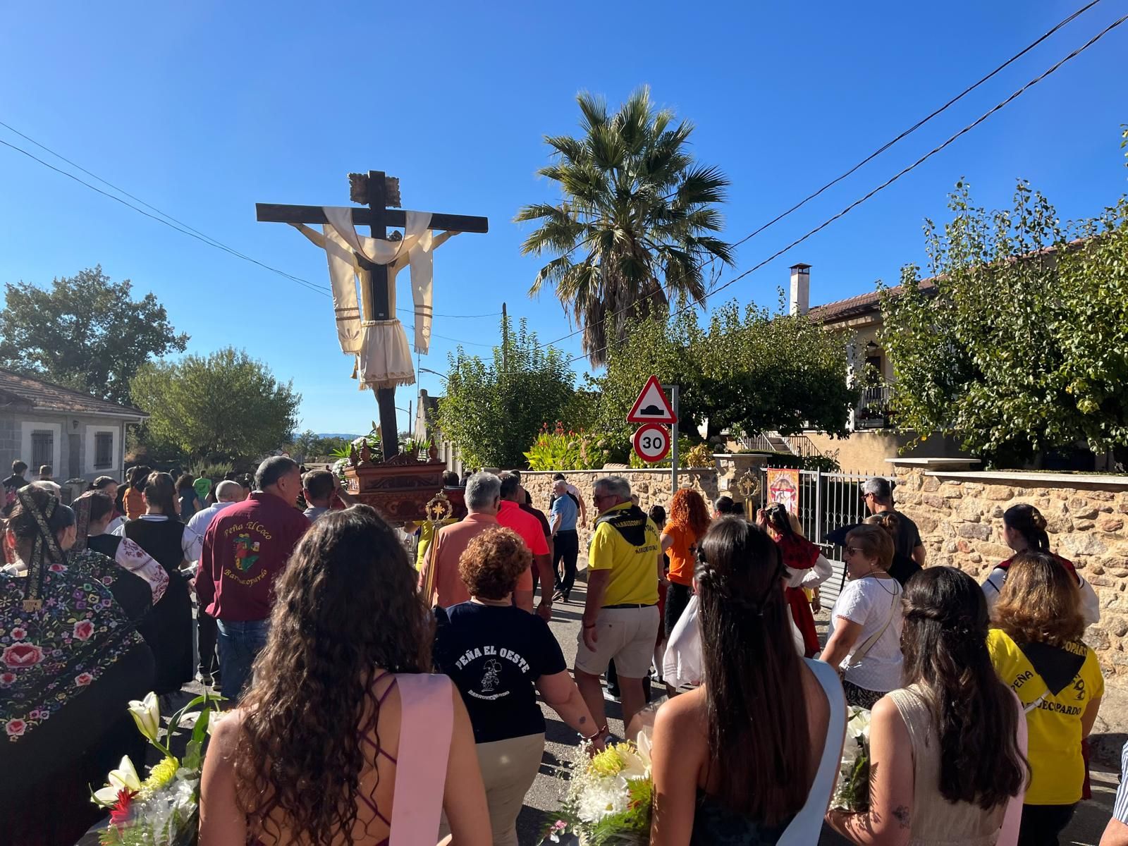 Bajada del Cristo a la ermita Barruecopardo (2).jpeg