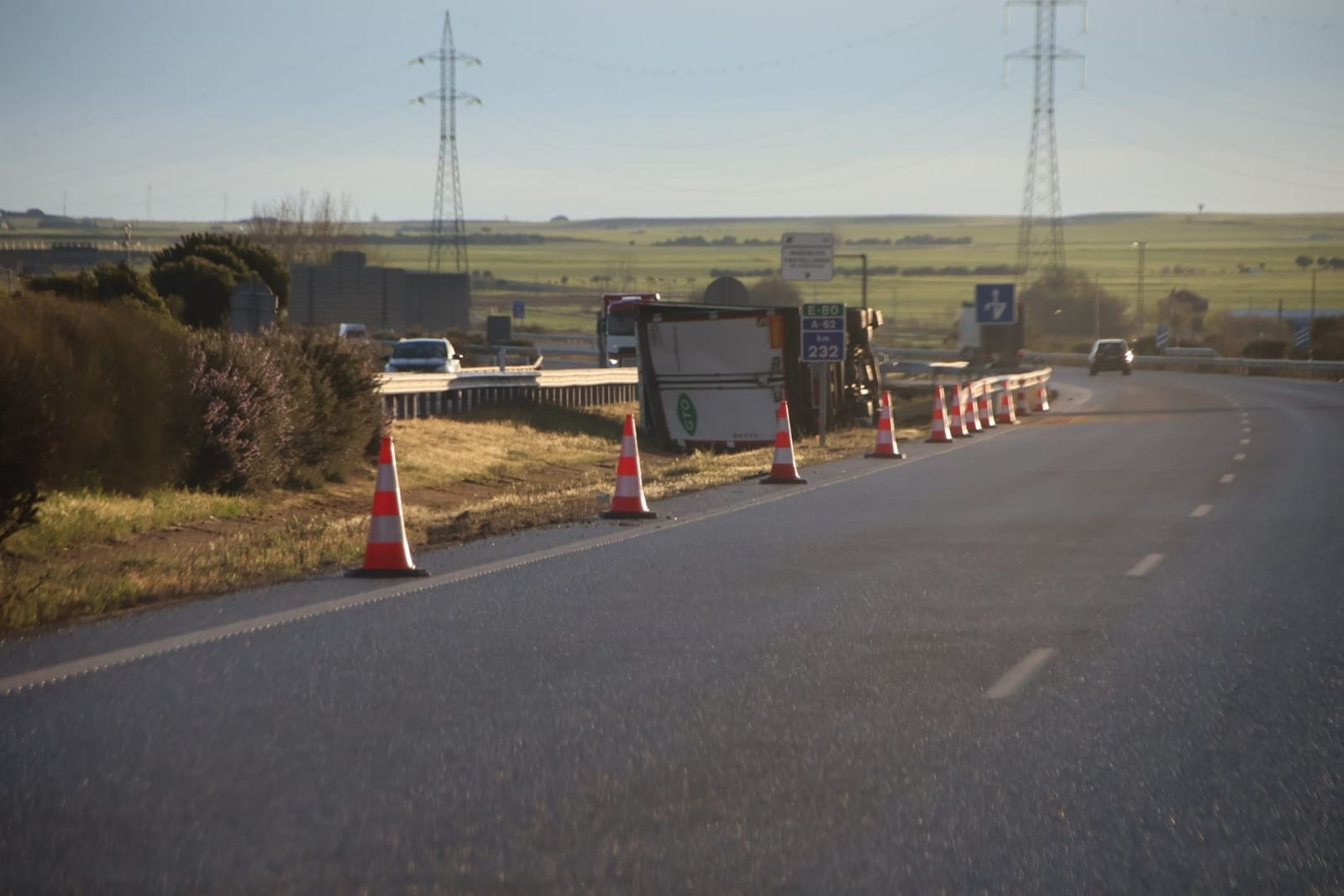 whatsapp-image-2025-04-04-at-08-39-10-2