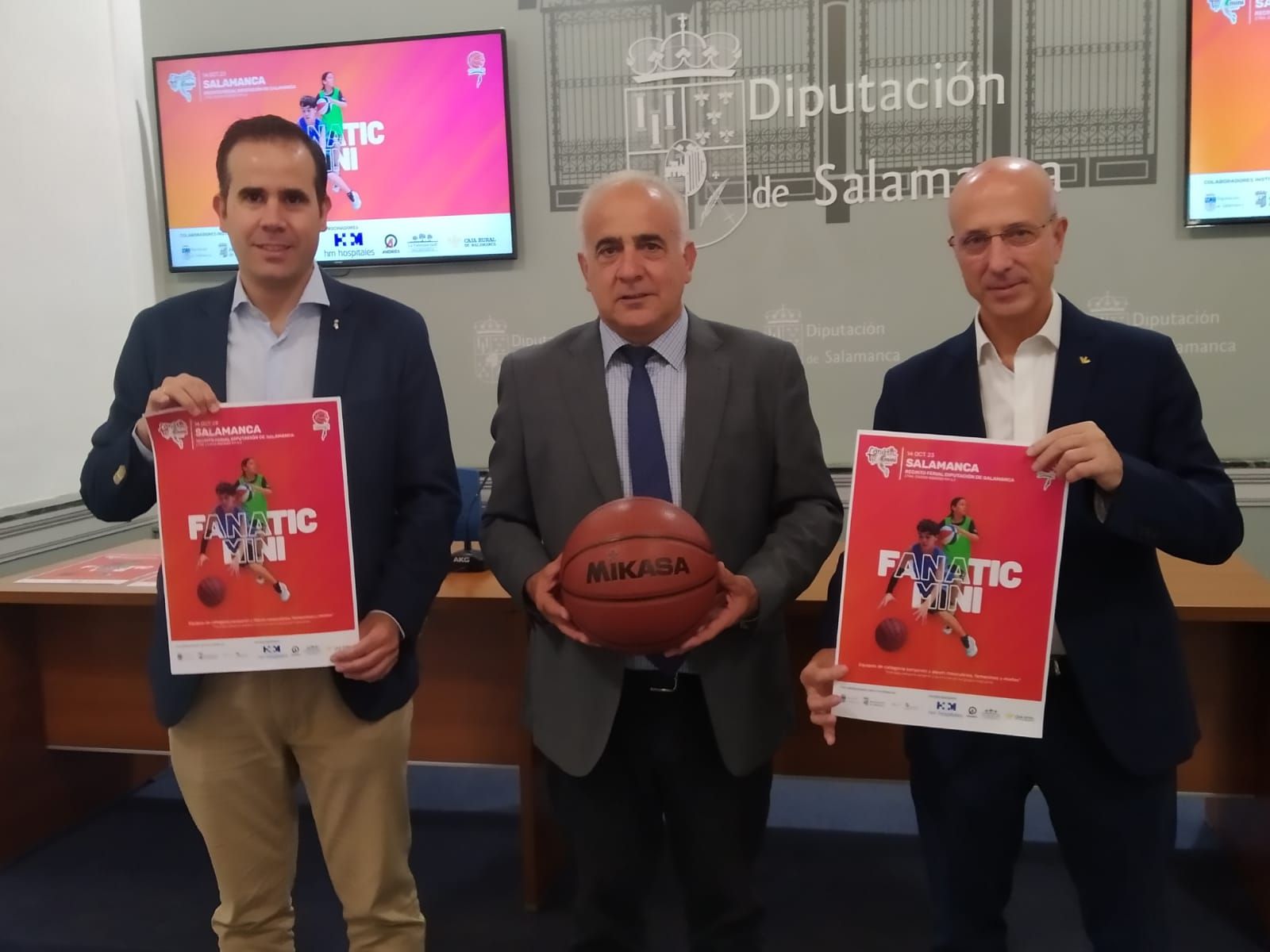 Presentación Fanatic Mini Baloncesto en Diputación