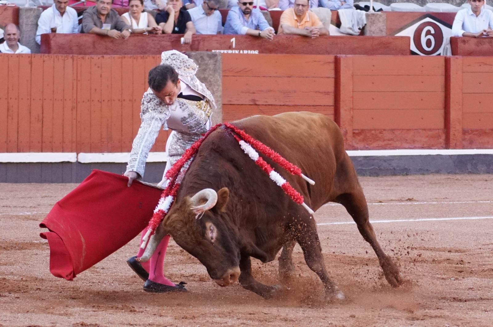 Presencia salmantina por partida doble en la primera corrida de la feria: Damián Castaño e Ismael Martín junto al mexicano Diego San Román