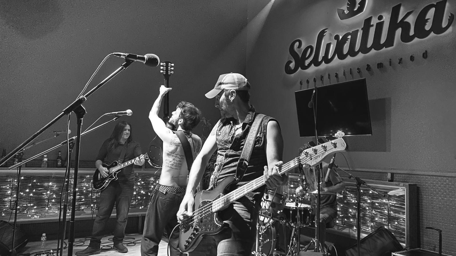 Concierto tributo a Extremoduro en Zamora