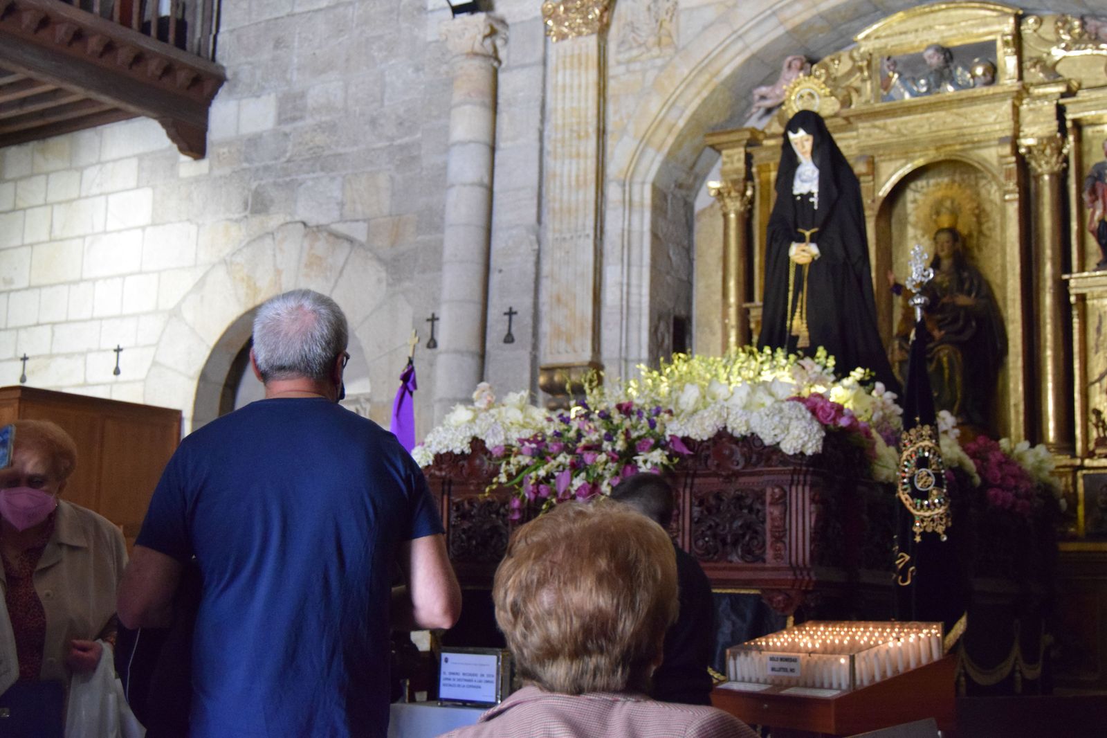 velo-de-luto-para-la-soledad-en-san-juan-3