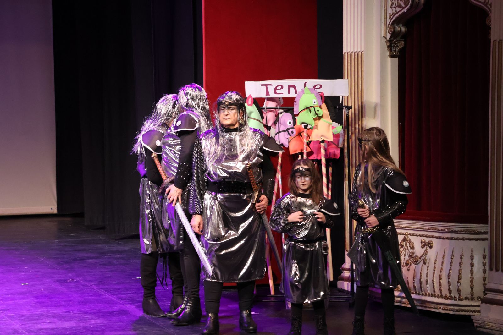 Murgas zamoranas en el Teatro Principal Carnaval 2025