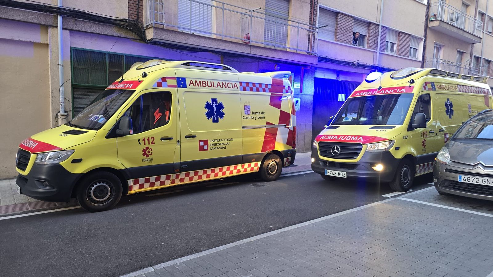 Policía en calle Petunias, Salamanca (3)