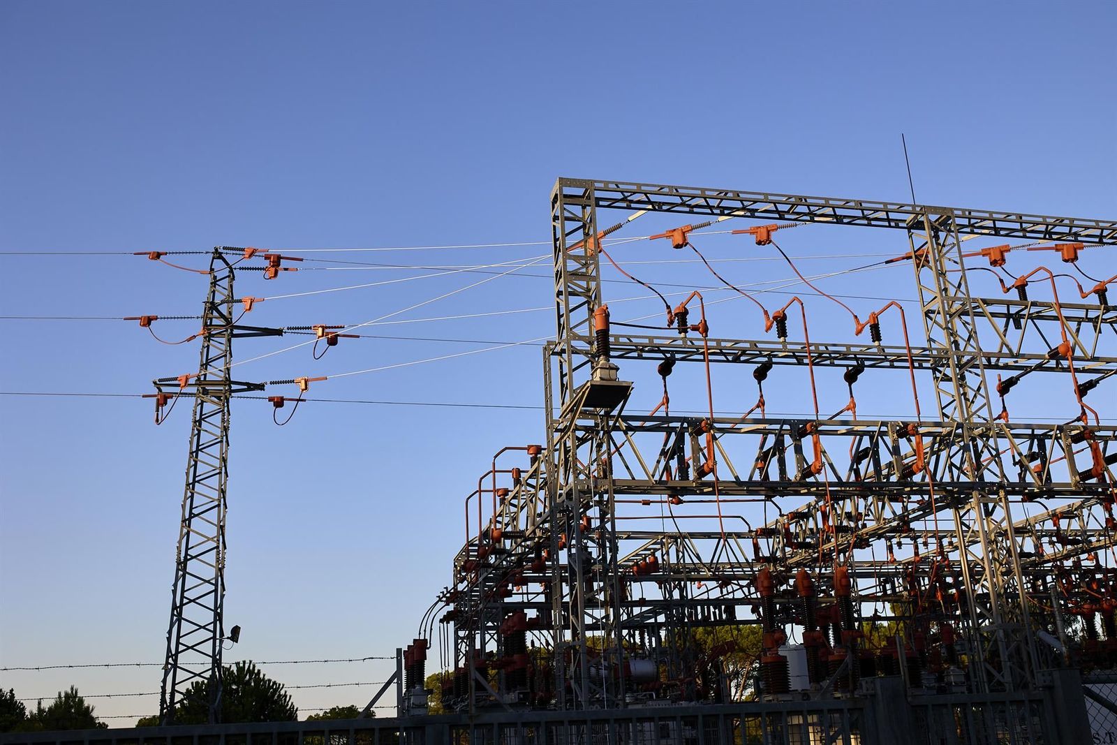 Una central eléctrica. | EP Una central eléctrica. | EP