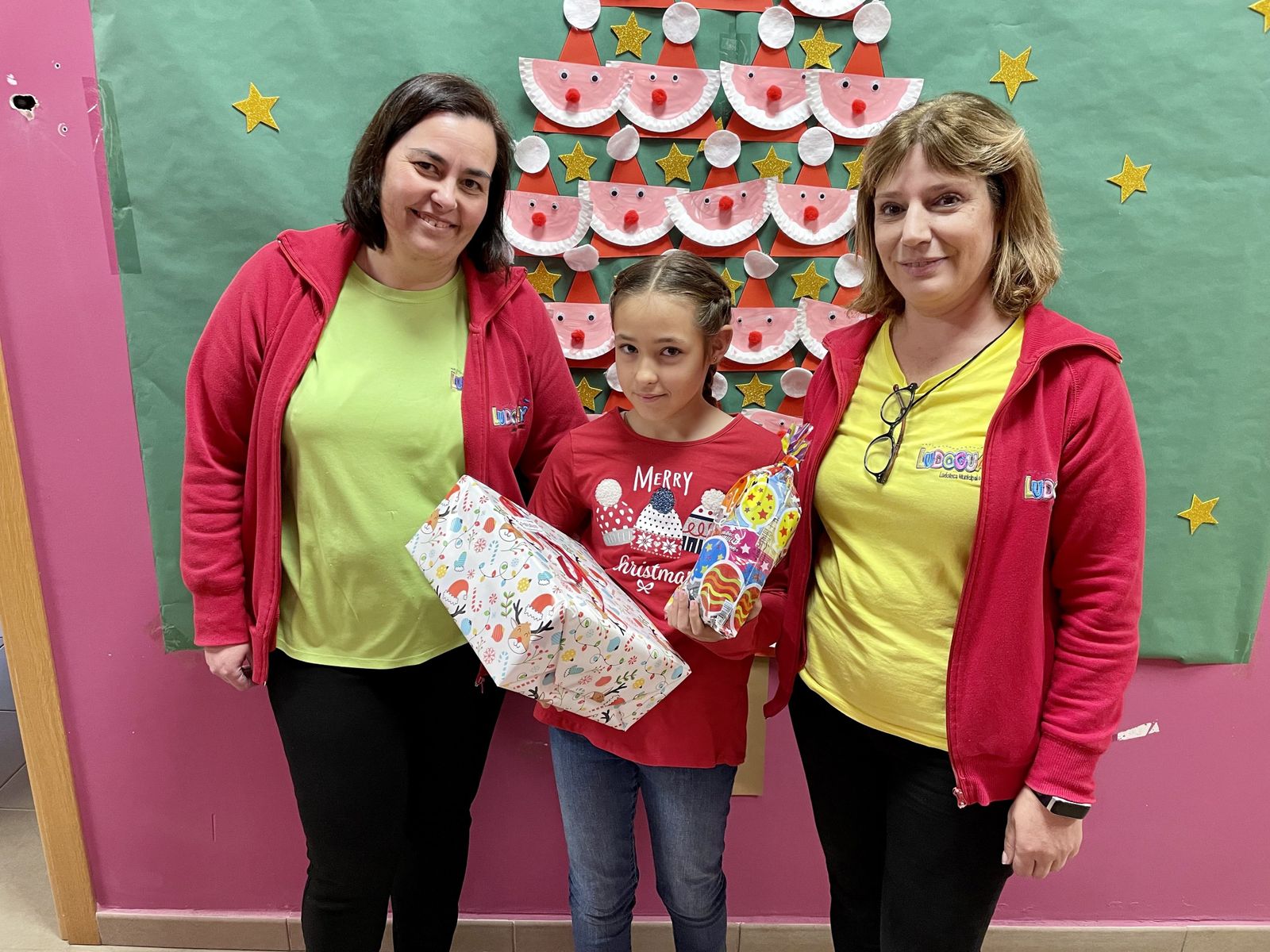 Inés Martín López, ganadora del I concurso de postales navideñas de Ludoguay